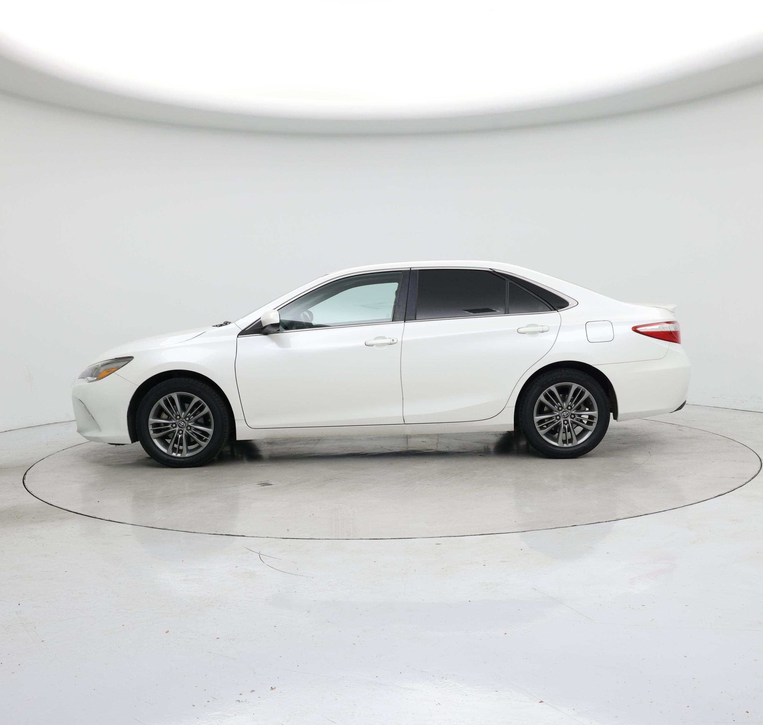 Thumbnail: 2017 Toyota Camry - 3