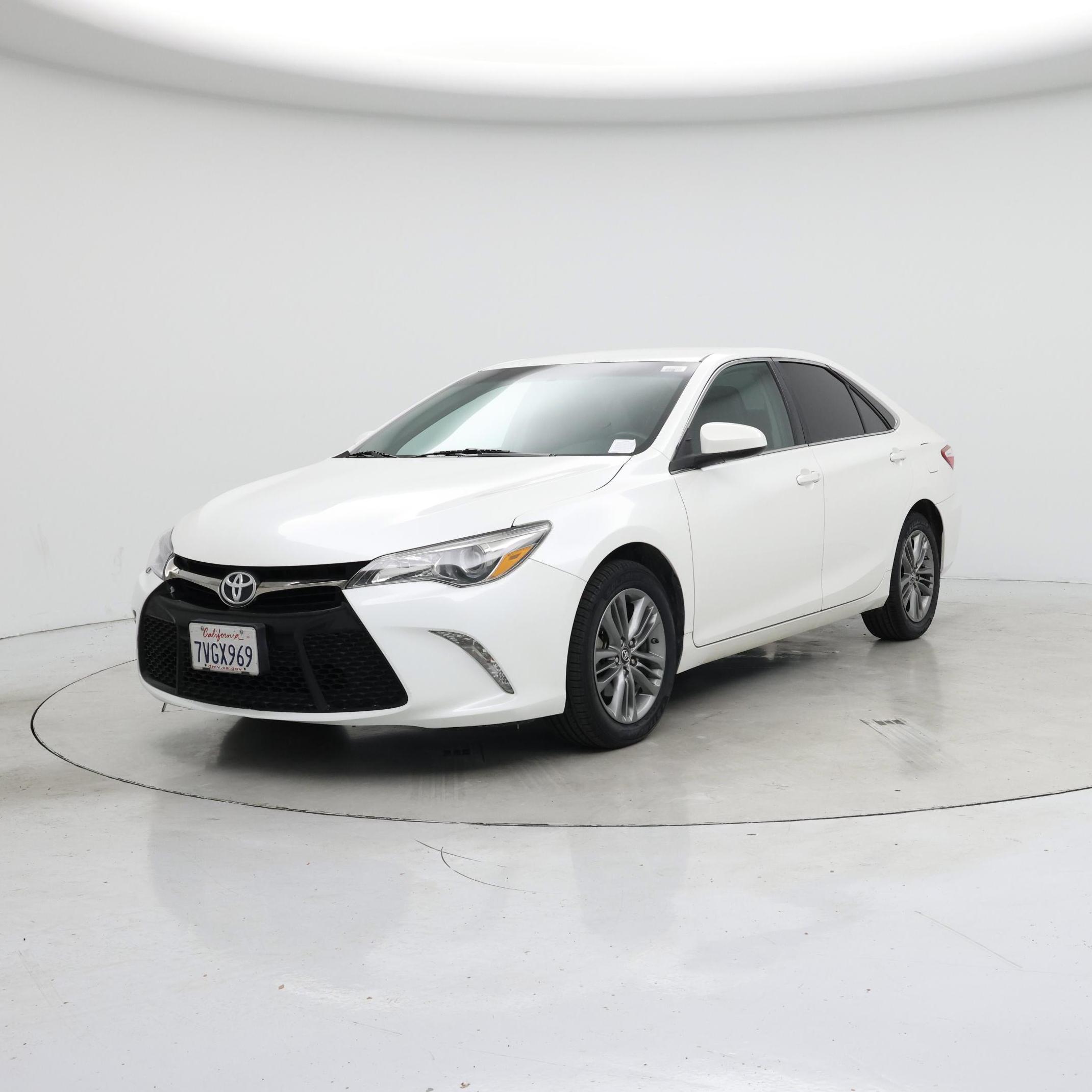 Thumbnail: 2017 Toyota Camry - 4