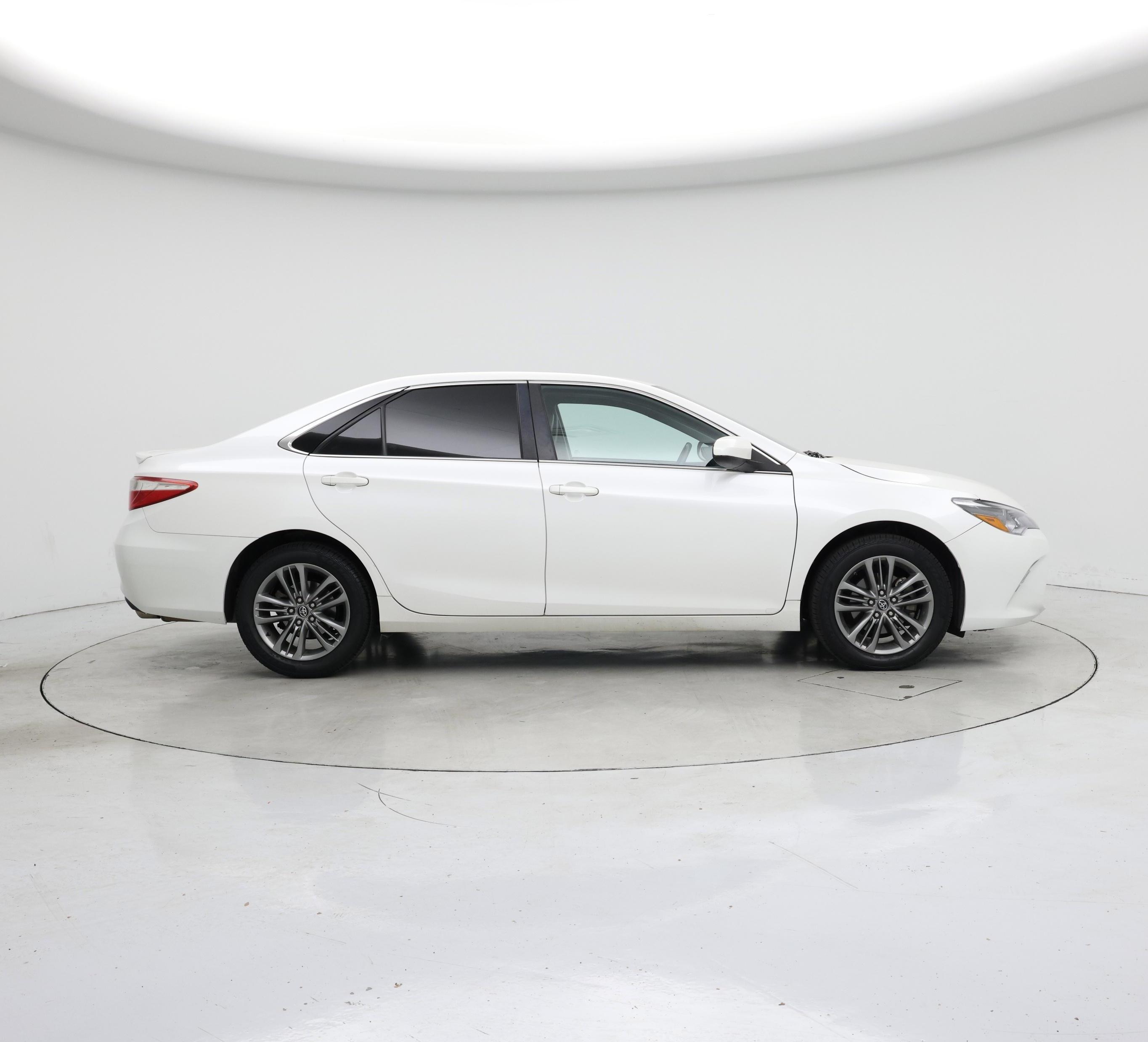 Thumbnail: 2017 Toyota Camry - 7