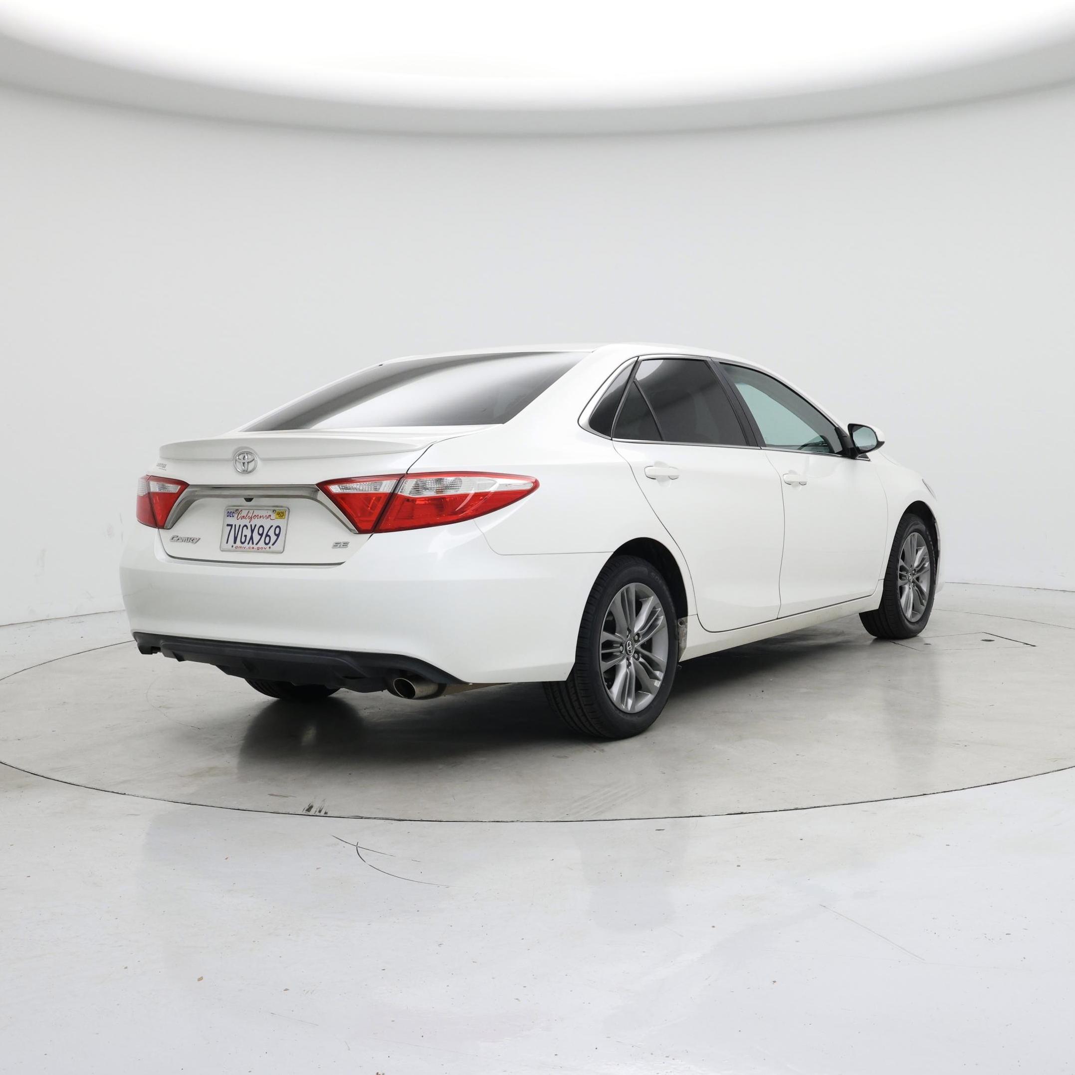 Thumbnail: 2017 Toyota Camry - 8