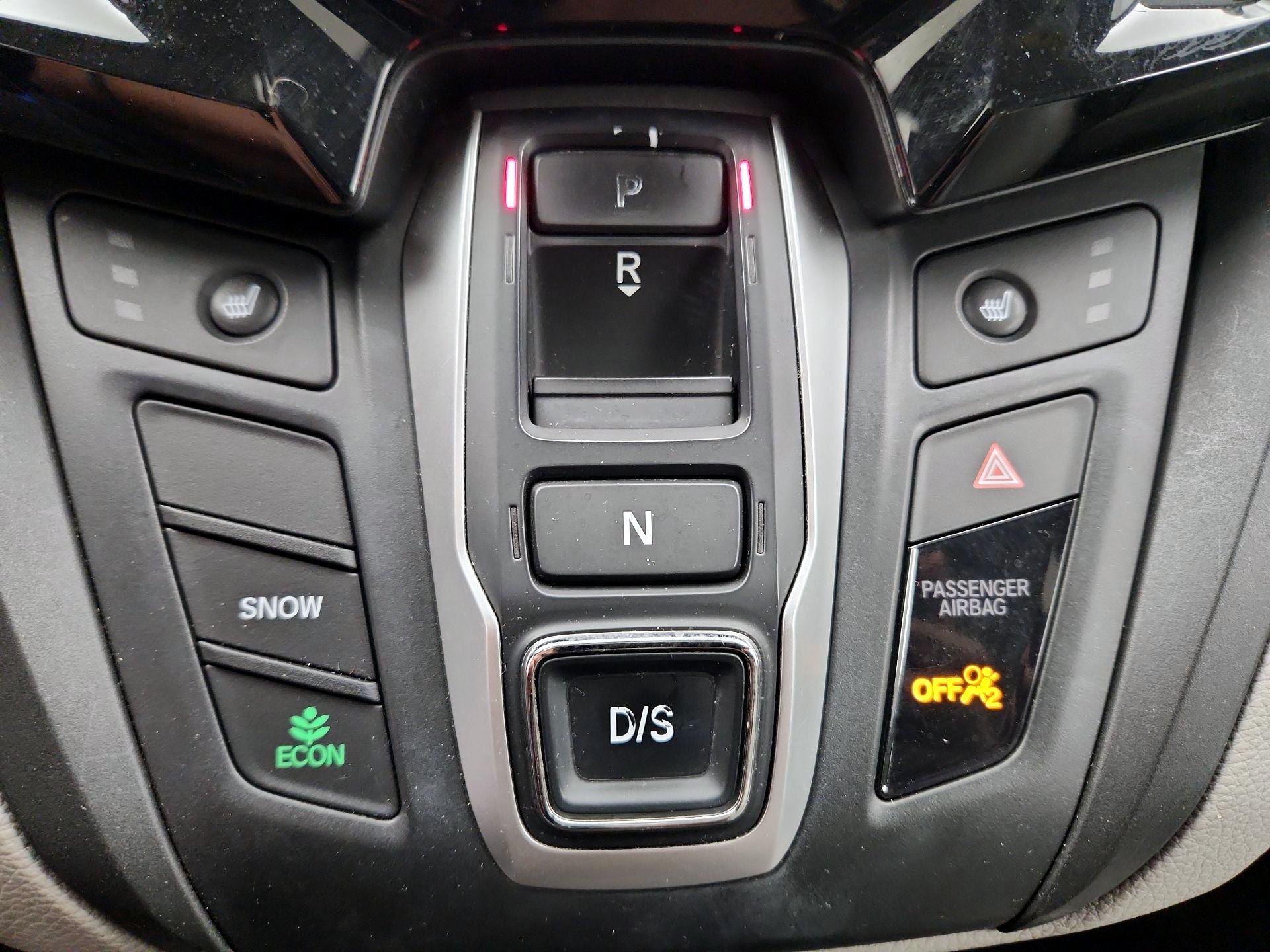 Thumbnail: 2018 Honda Odyssey - 17
