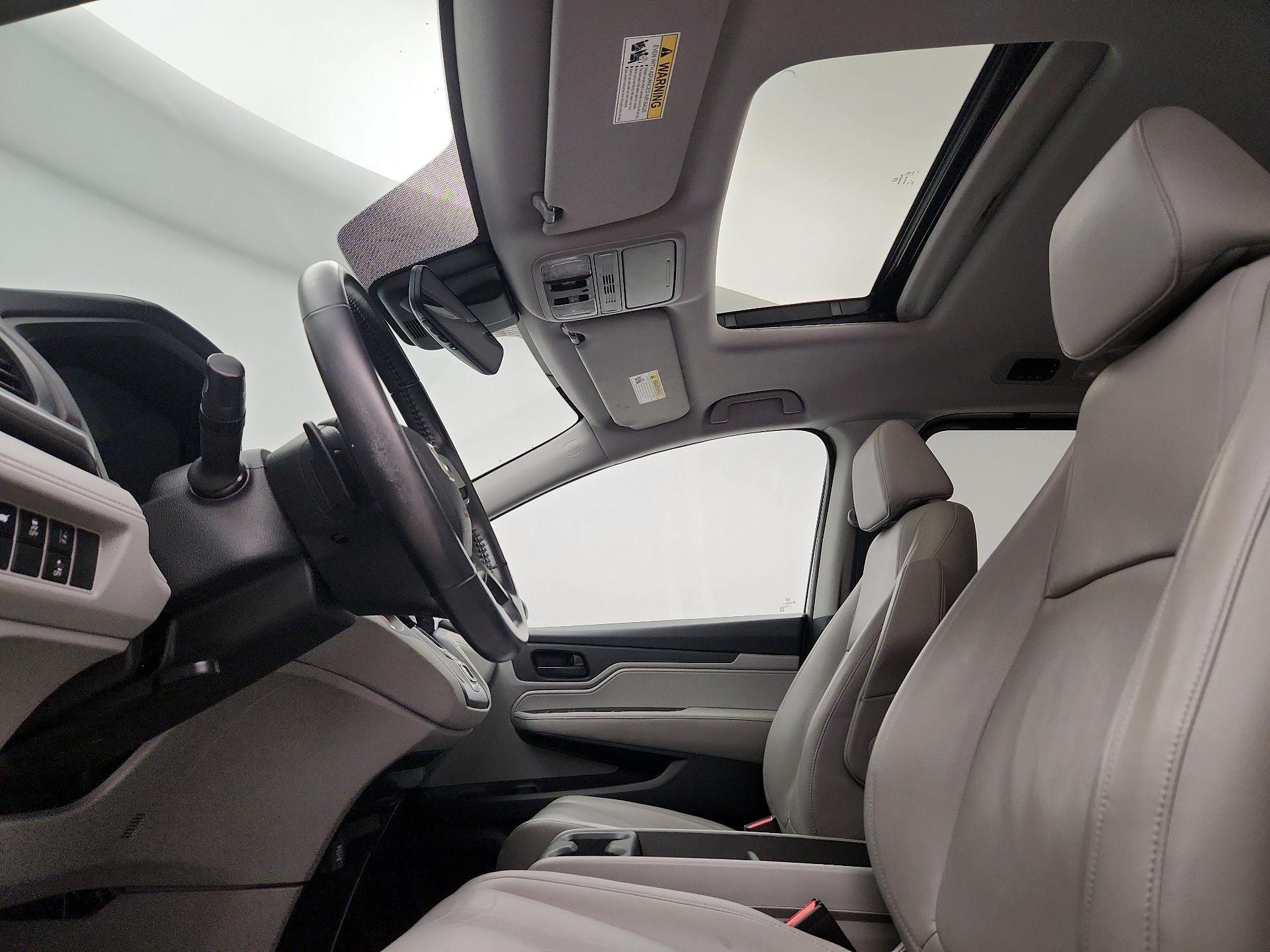 Thumbnail: 2018 Honda Odyssey - 19