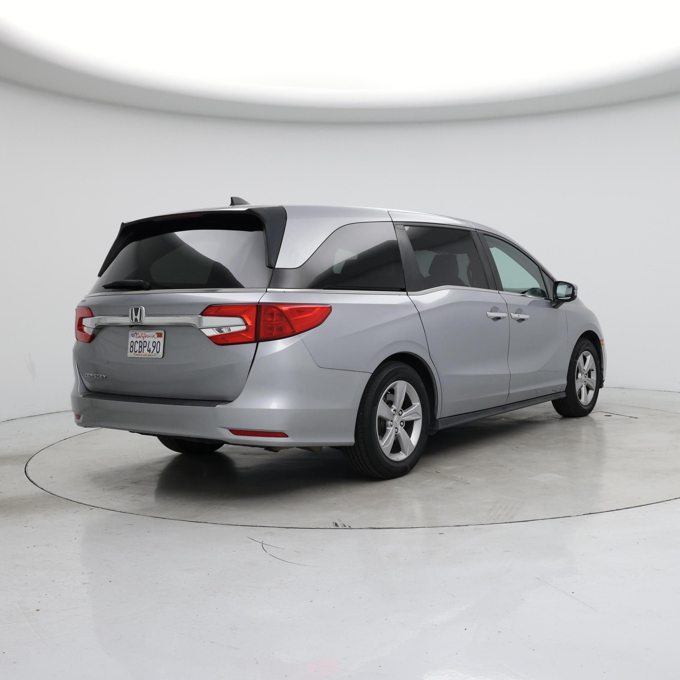 Thumbnail: 2018 Honda Odyssey - 8