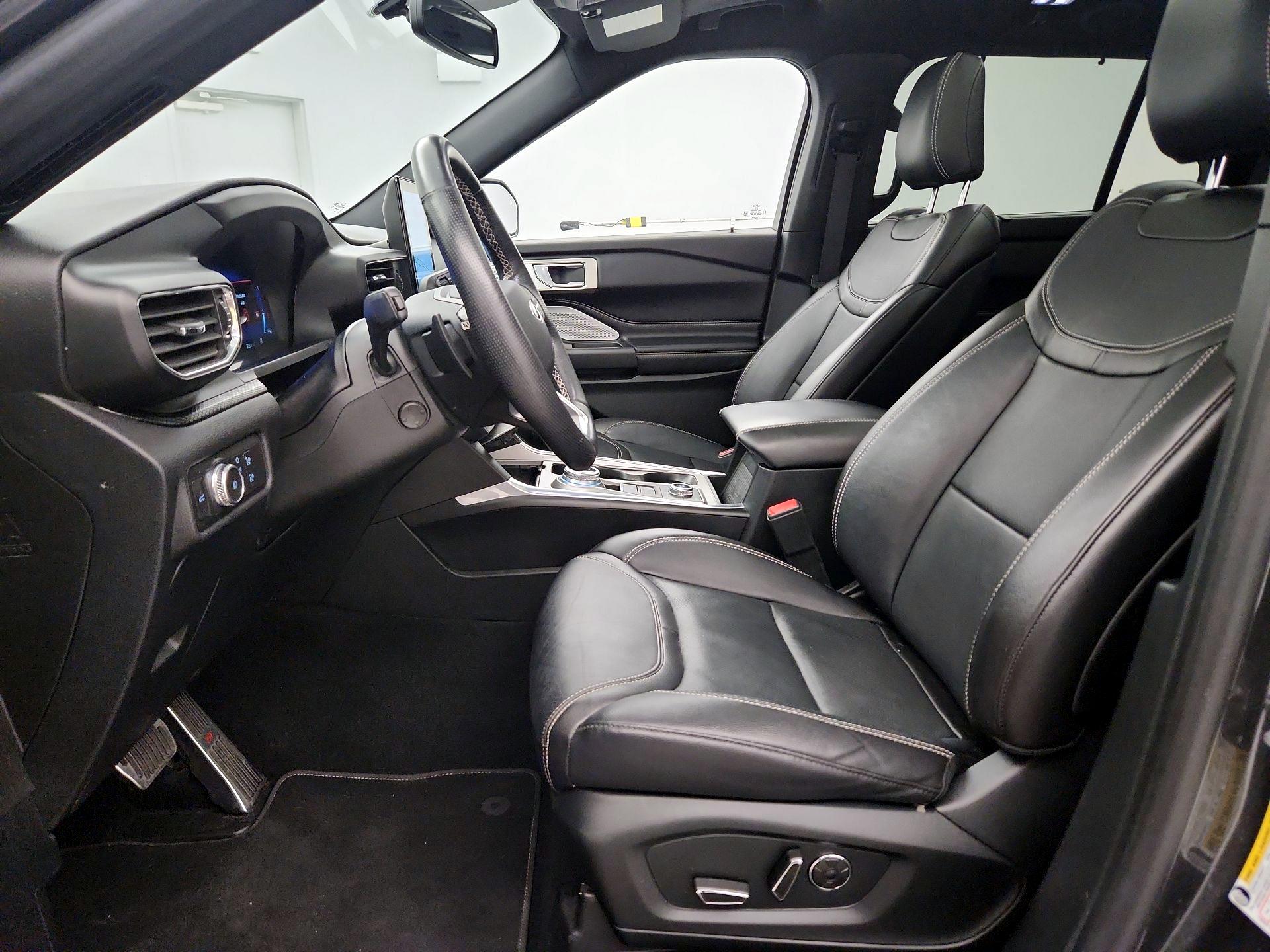 Thumbnail: 2020 Ford Explorer - 11