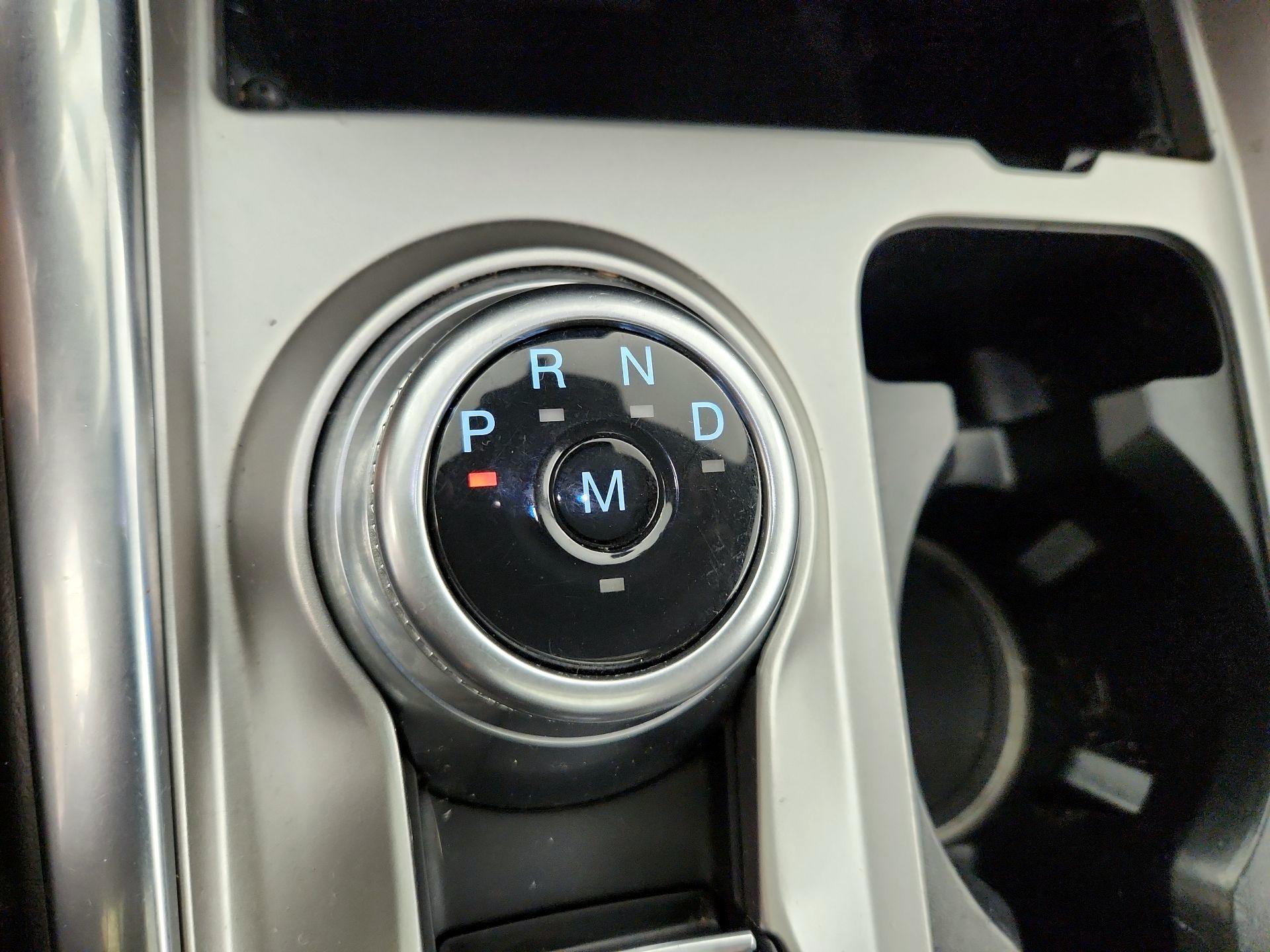 Thumbnail: 2020 Ford Explorer - 18