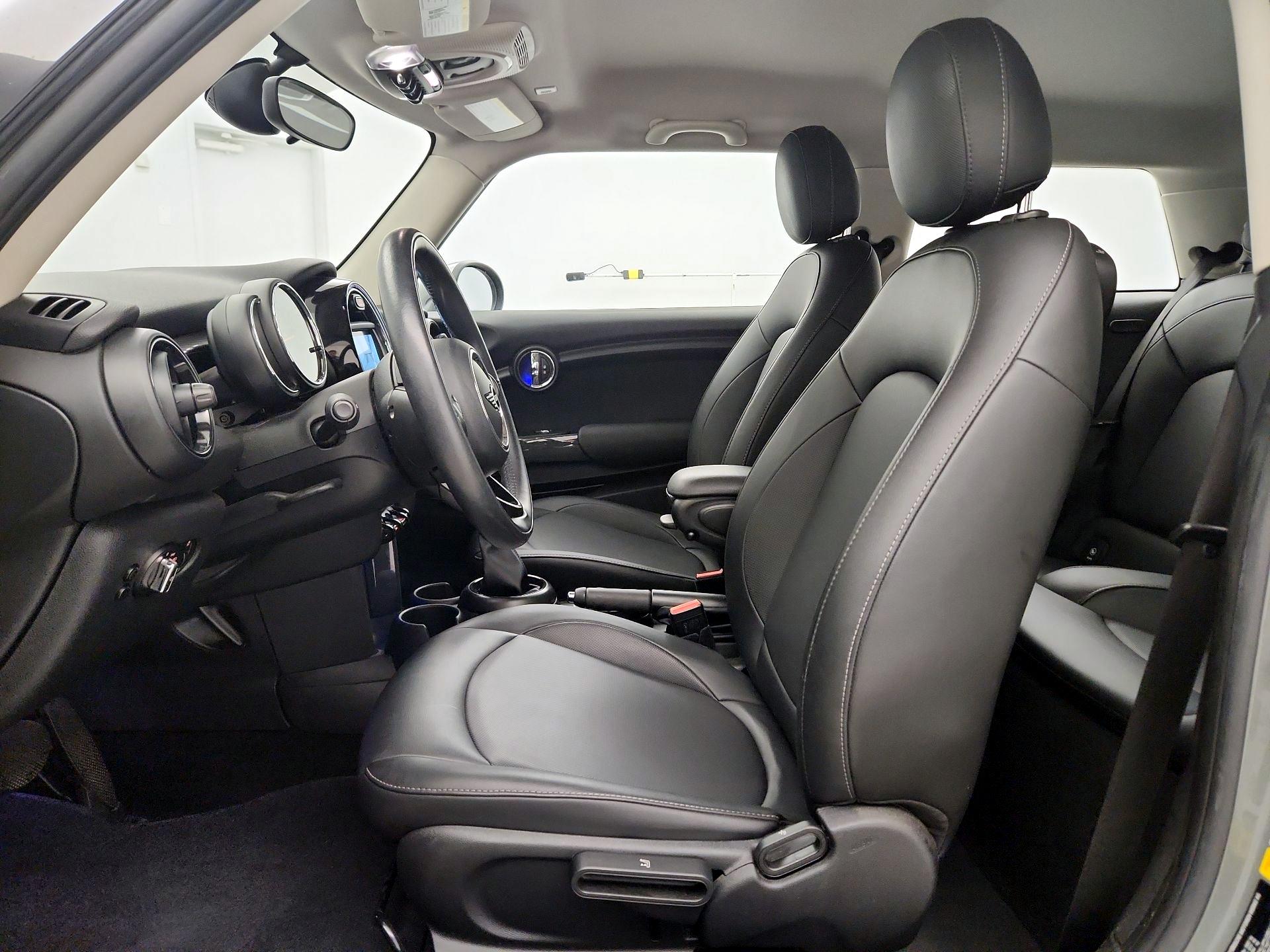 Thumbnail: 2019 MINI Cooper Hardtop - 11