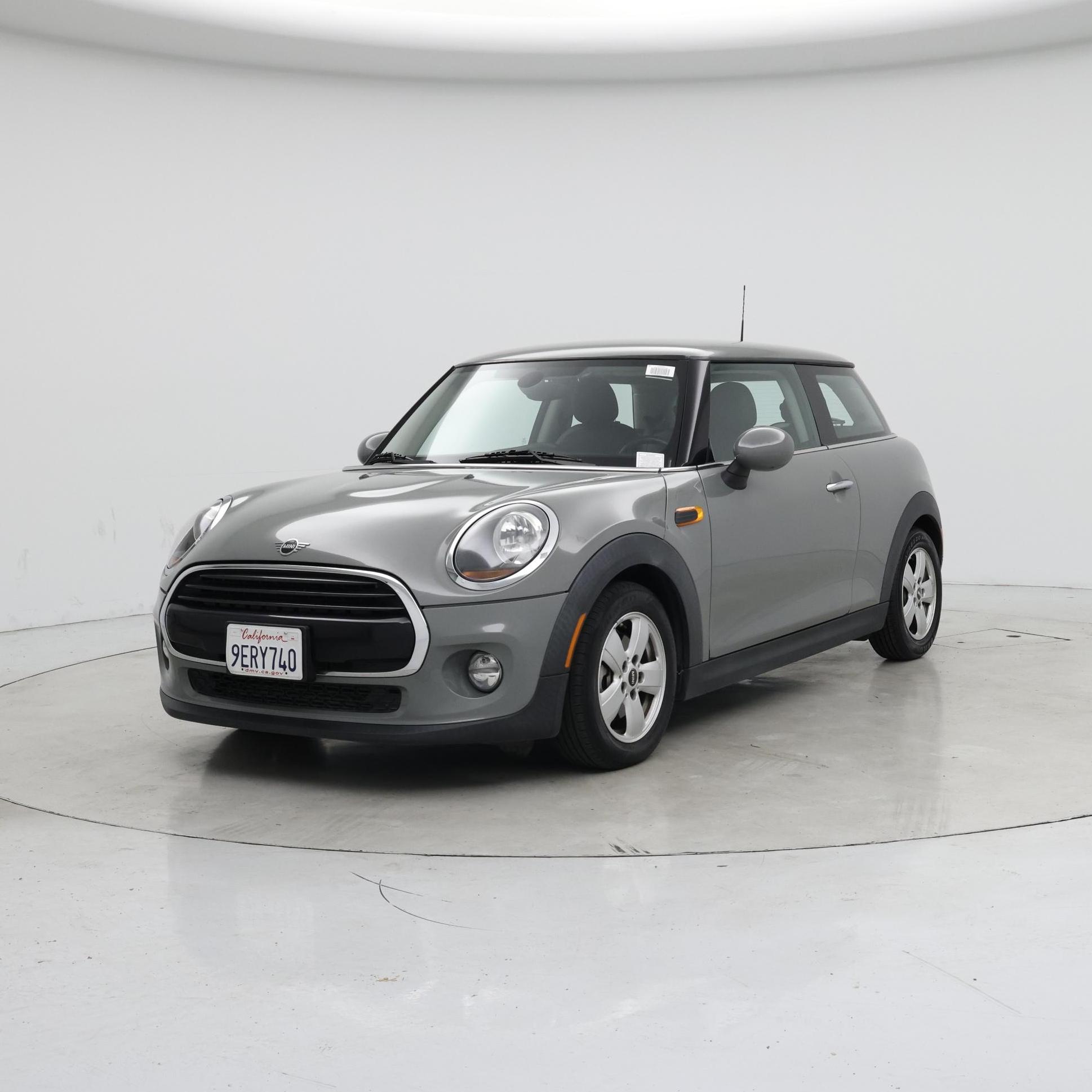 Thumbnail: 2019 MINI Cooper Hardtop - 4