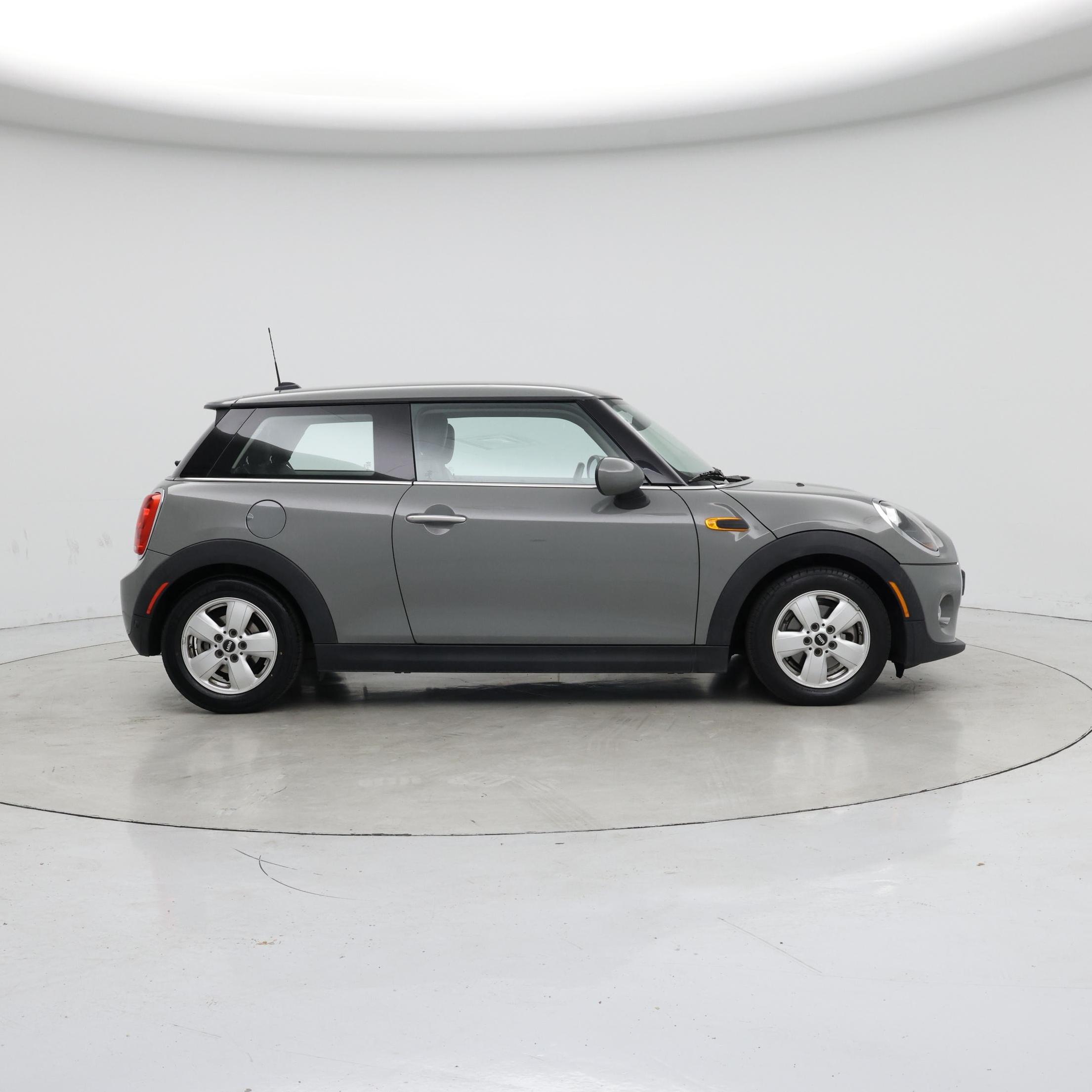 Thumbnail: 2019 MINI Cooper Hardtop - 7