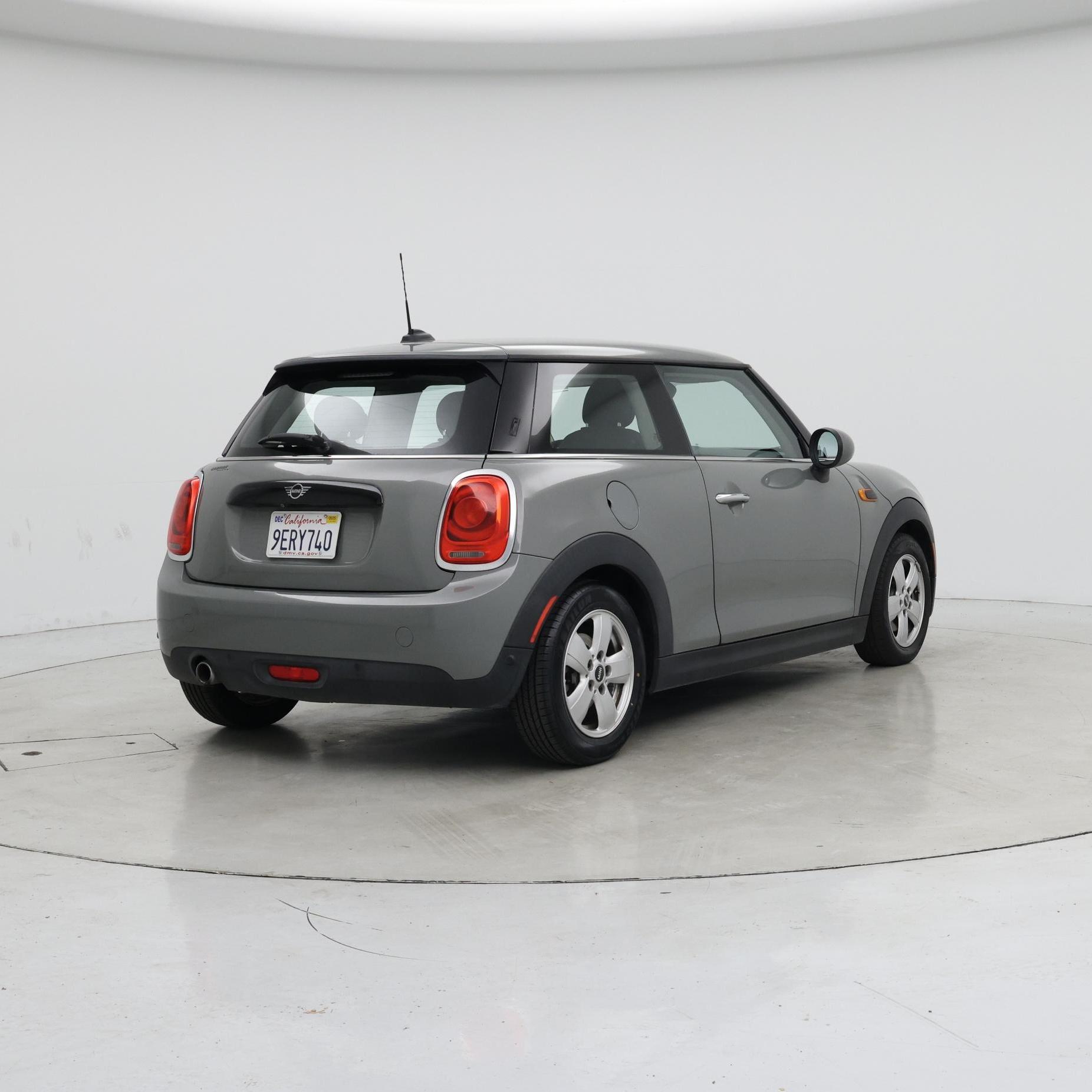 Thumbnail: 2019 MINI Cooper Hardtop - 8