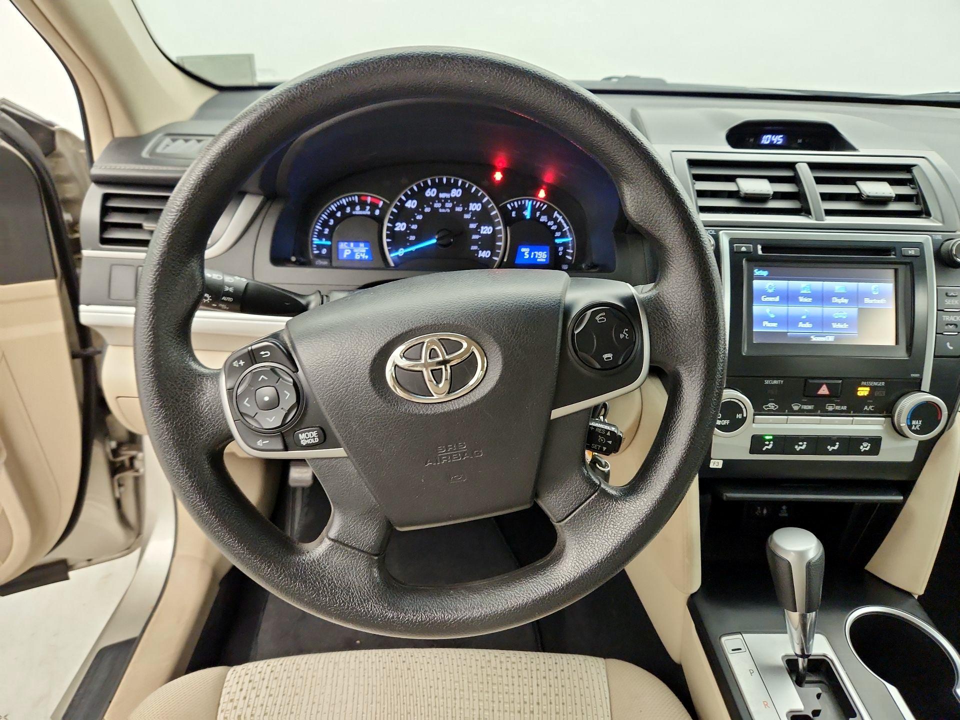 Thumbnail: 2014 Toyota Camry - 10