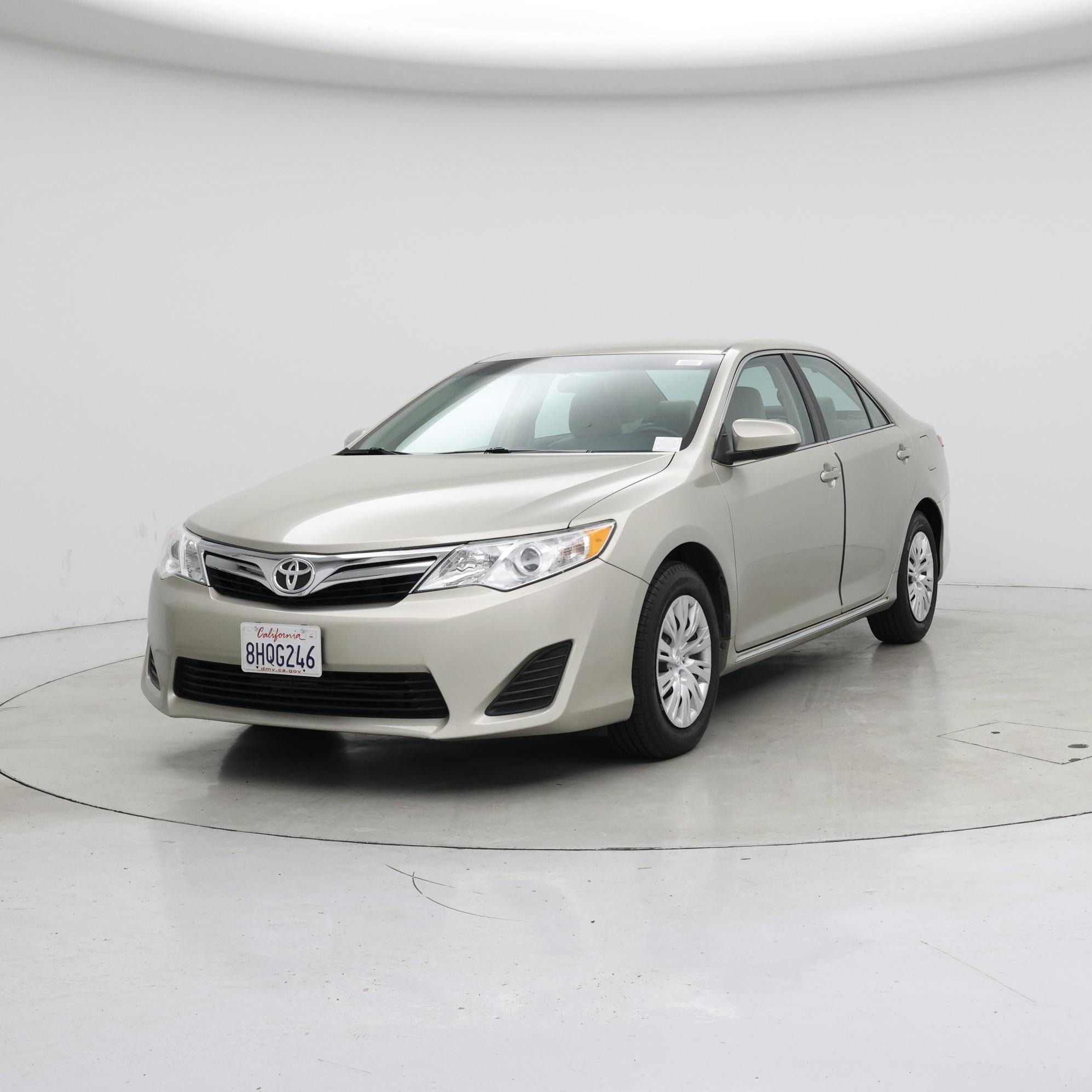 Thumbnail: 2014 Toyota Camry - 4
