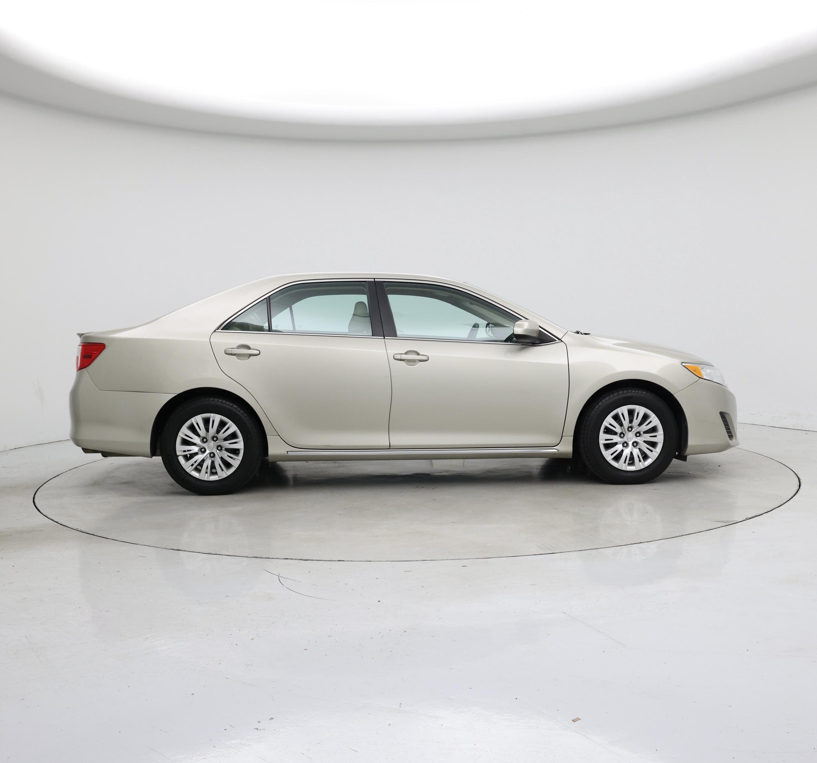 Thumbnail: 2014 Toyota Camry - 7