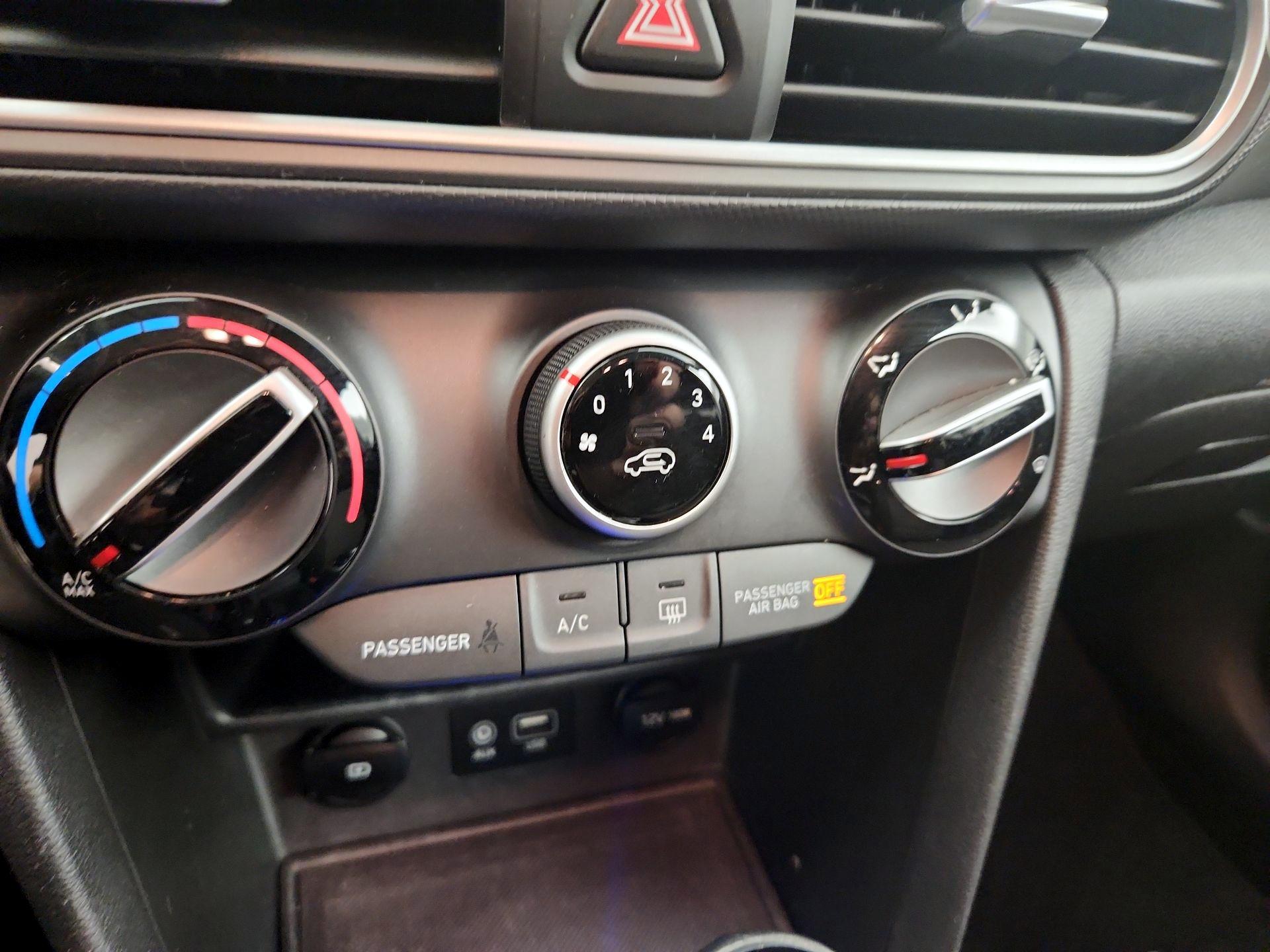 Thumbnail: 2020 Hyundai Kona - 16