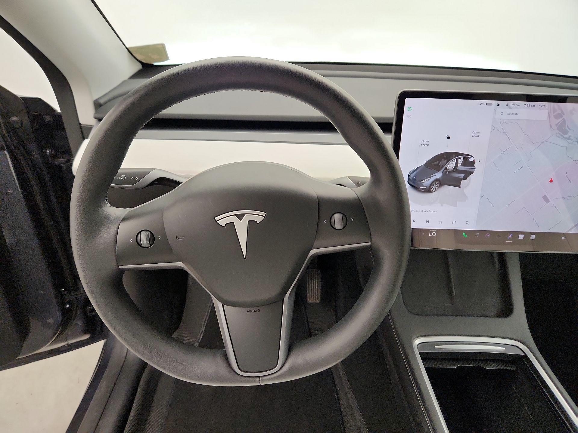 Thumbnail: 2023 Tesla Model Y - 10