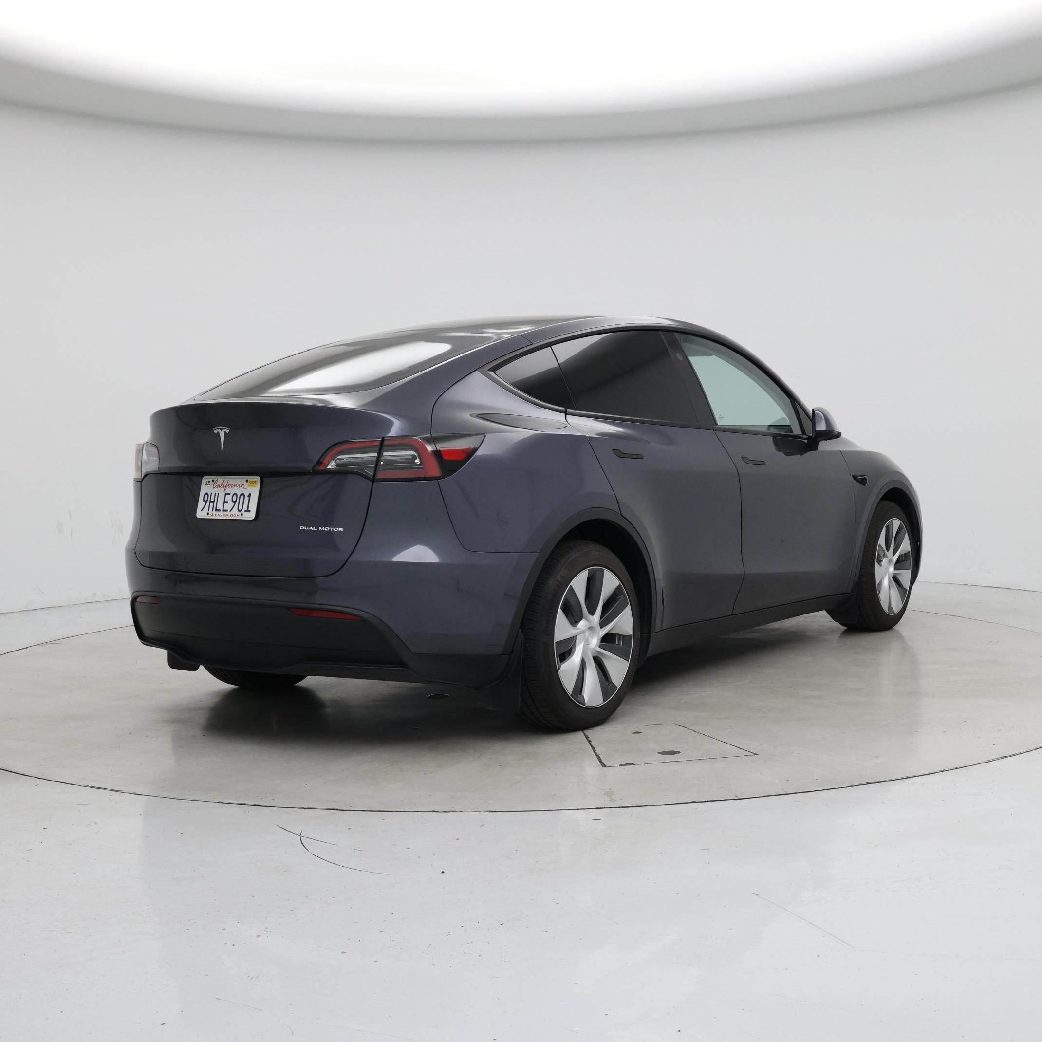 Thumbnail: 2023 Tesla Model Y - 8