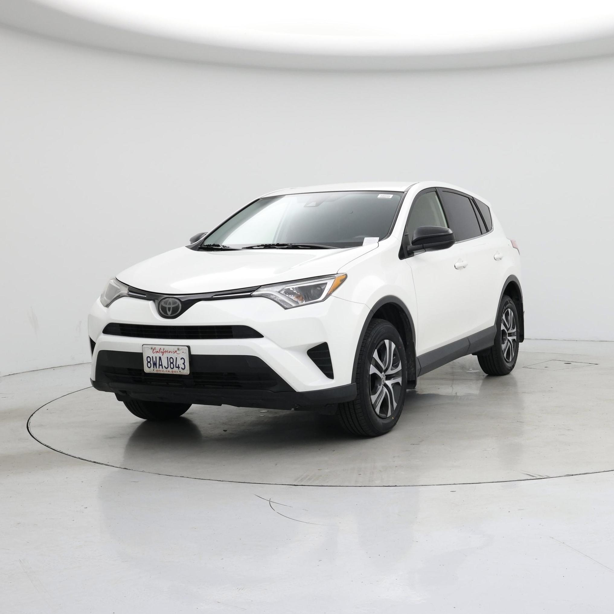 Thumbnail: 2018 Toyota RAV4 - 4
