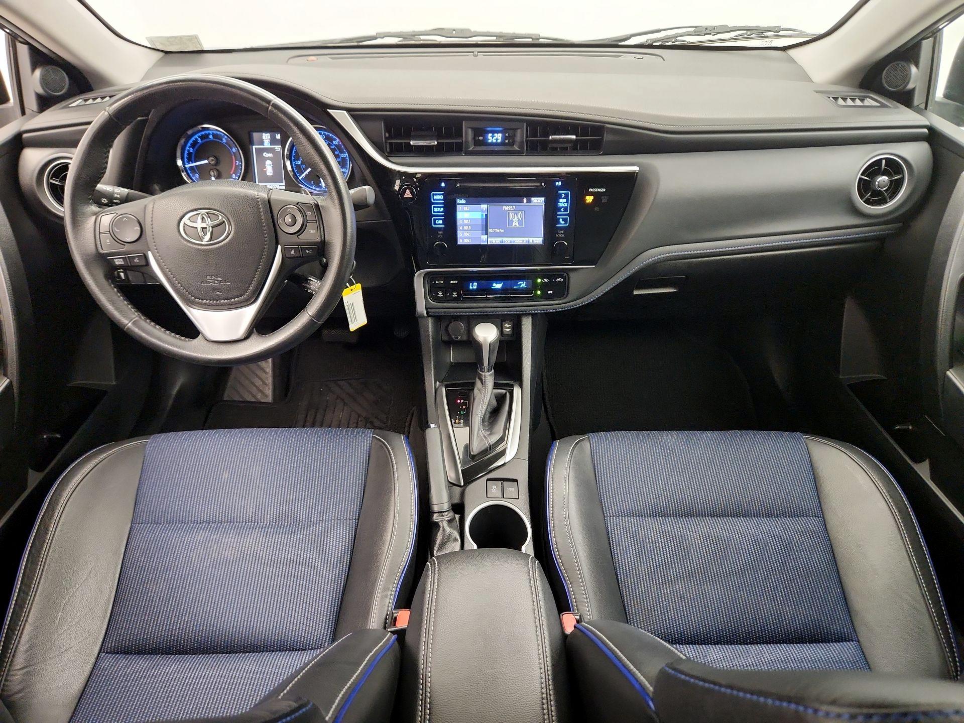 Thumbnail: 2017 Toyota Corolla - 9