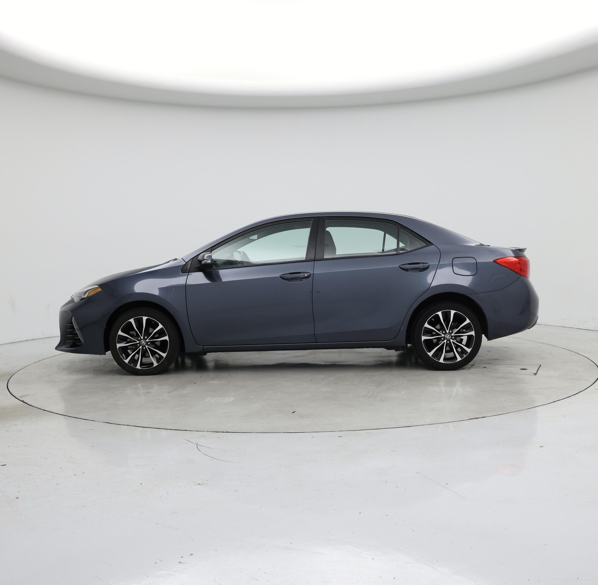 Thumbnail: 2017 Toyota Corolla - 3