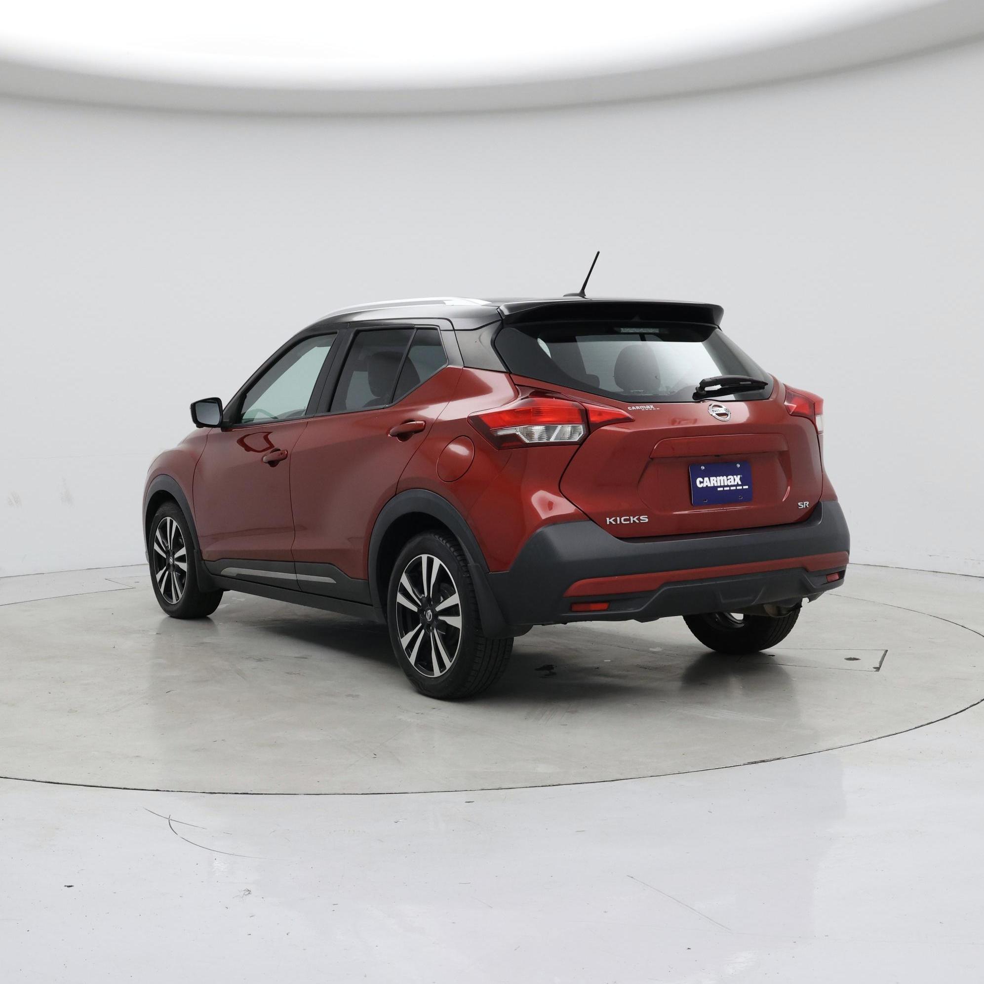 Thumbnail: 2019 Nissan Kicks - 2