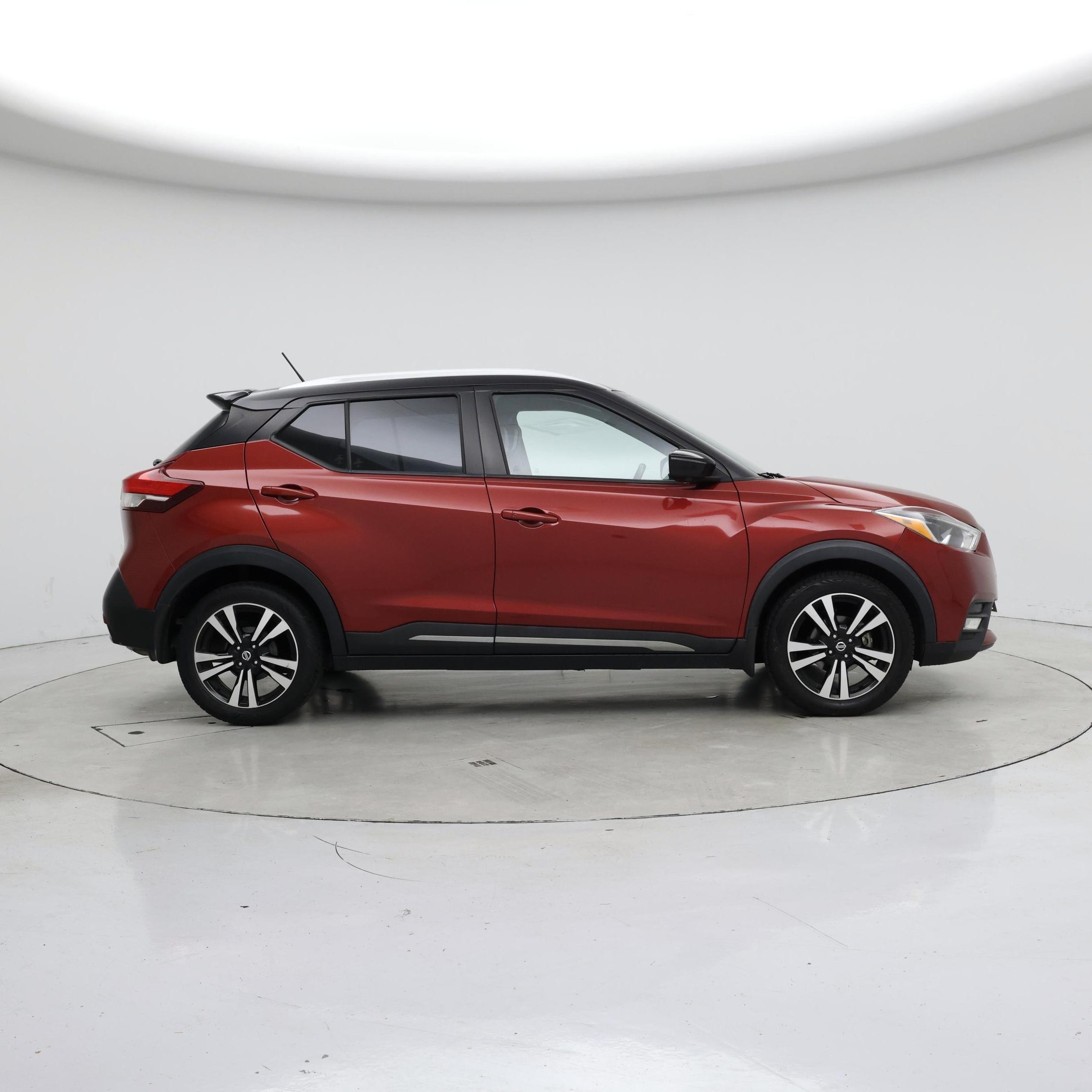 Thumbnail: 2019 Nissan Kicks - 7