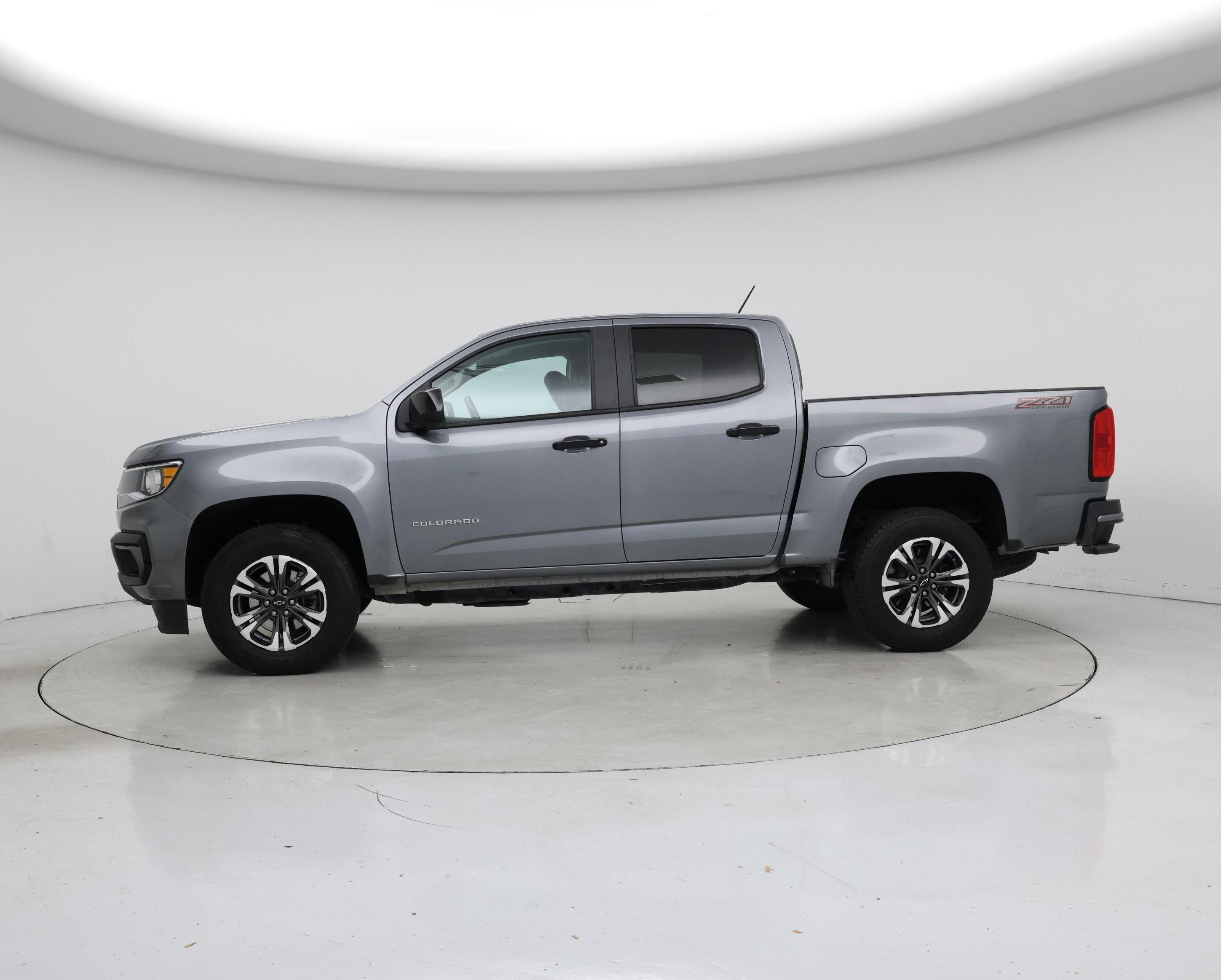 Thumbnail: 2022 Chevrolet Colorado - 3