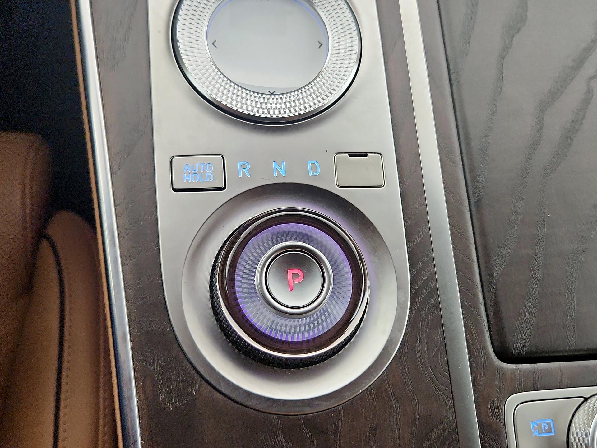 Thumbnail: 2022 Genesis GV80 - 17