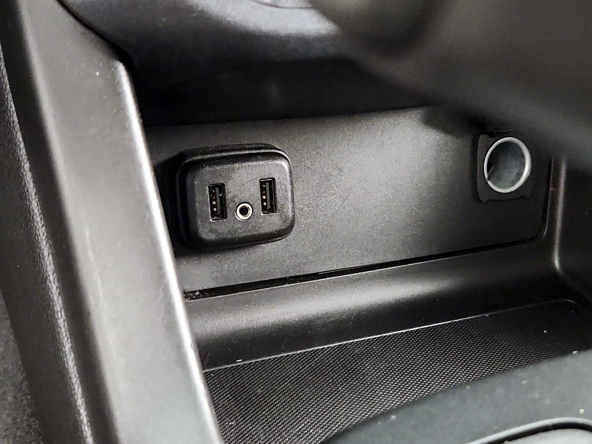 Thumbnail: 2019 Chevrolet Colorado - 18