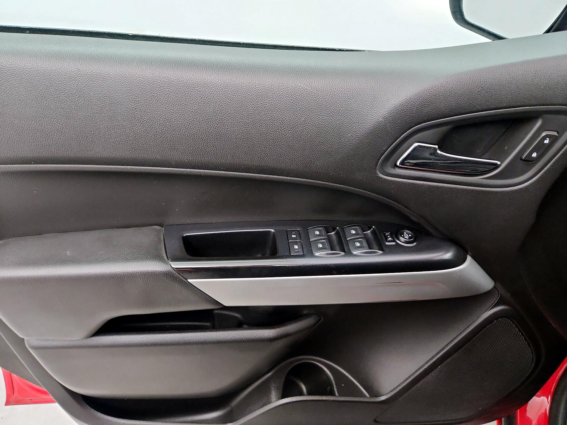 Thumbnail: 2017 Chevrolet Colorado - 12