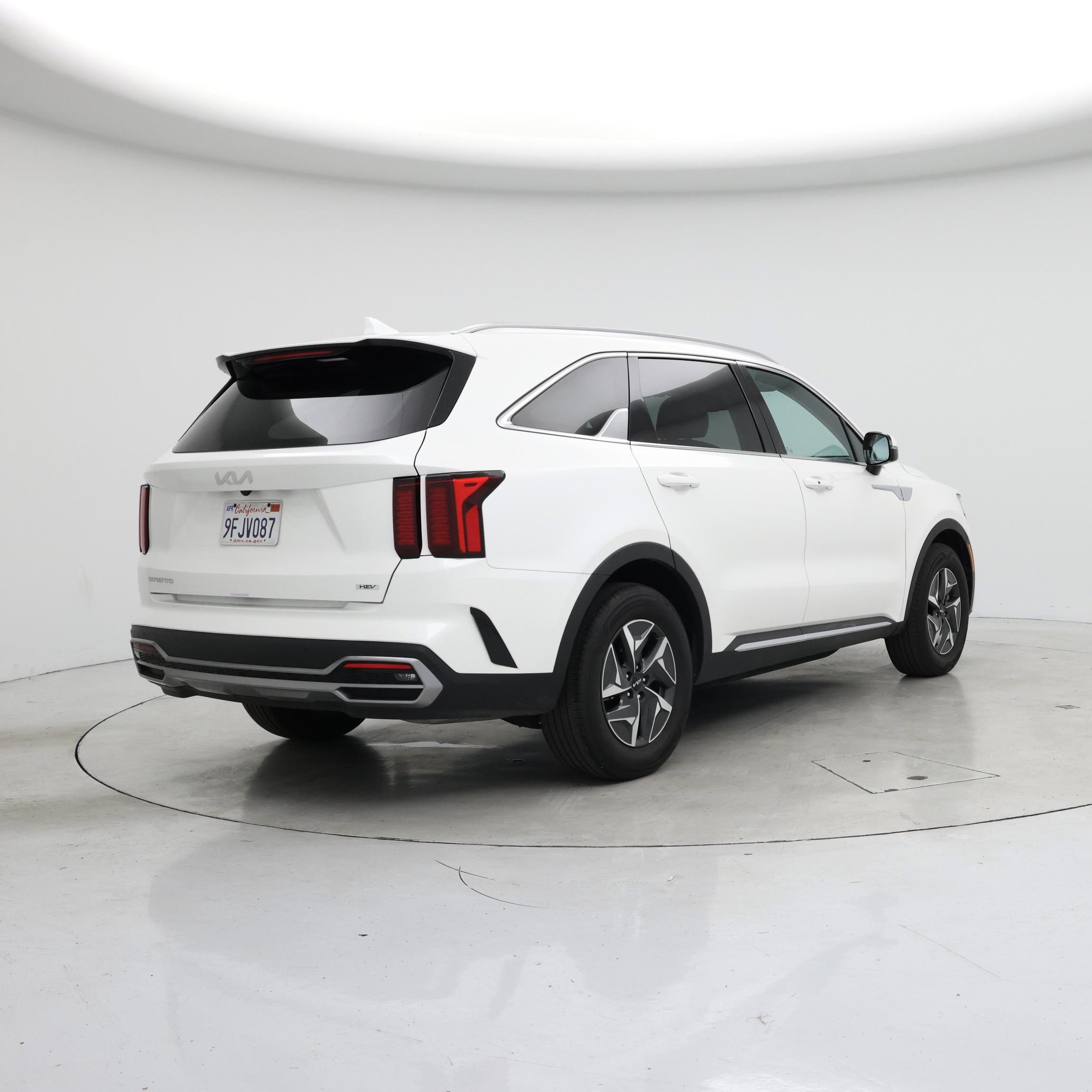 Thumbnail: 2023 Kia Sorento - 8