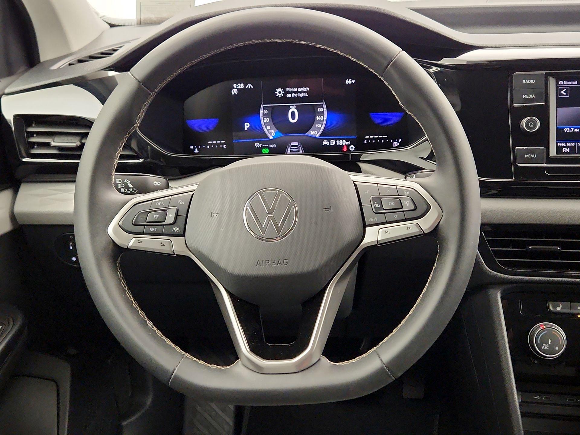 Thumbnail: 2024 Volkswagen Taos - 10