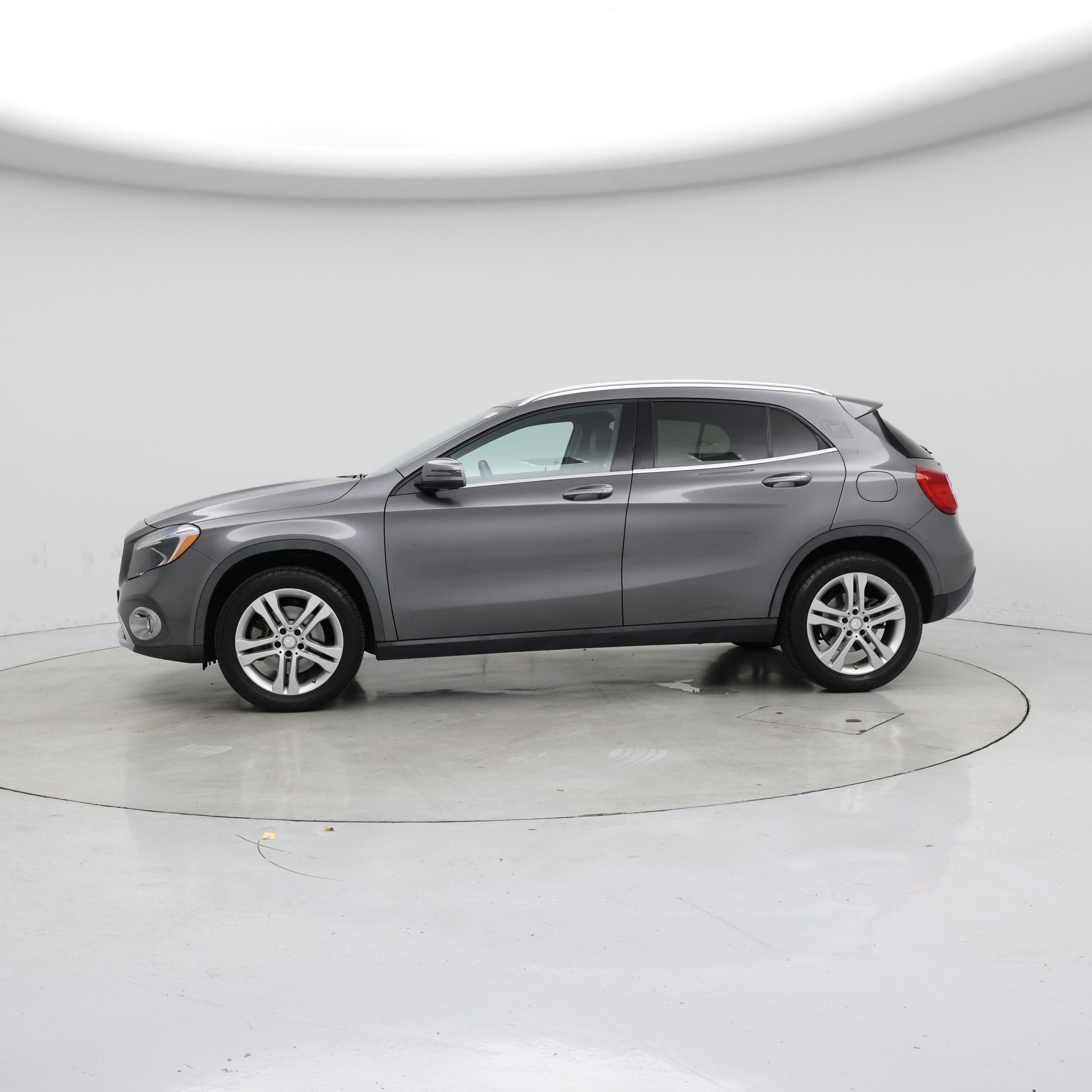Thumbnail: 2018 Mercedes-Benz GLA - 3