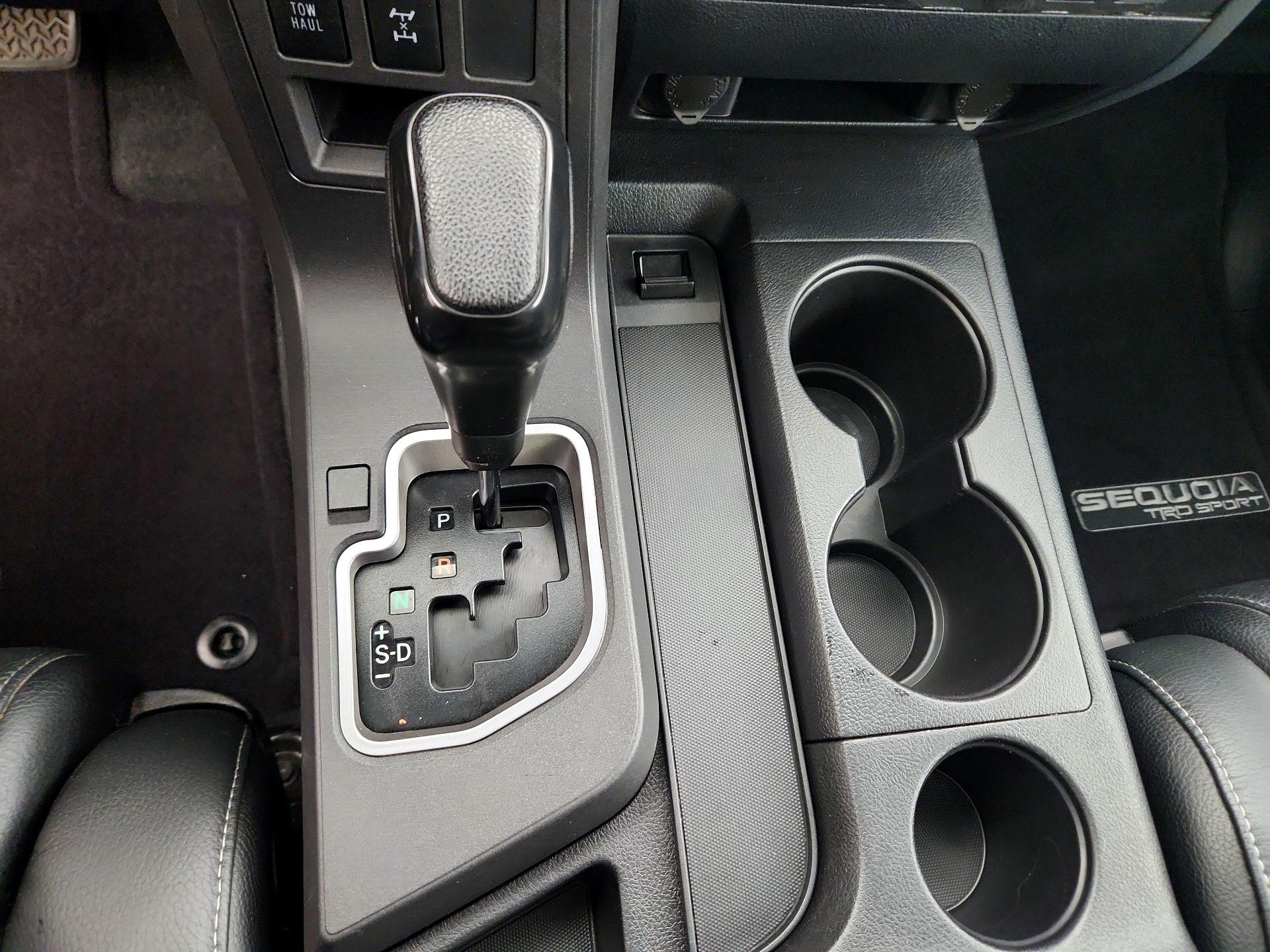 Thumbnail: 2019 Toyota Sequoia - 18