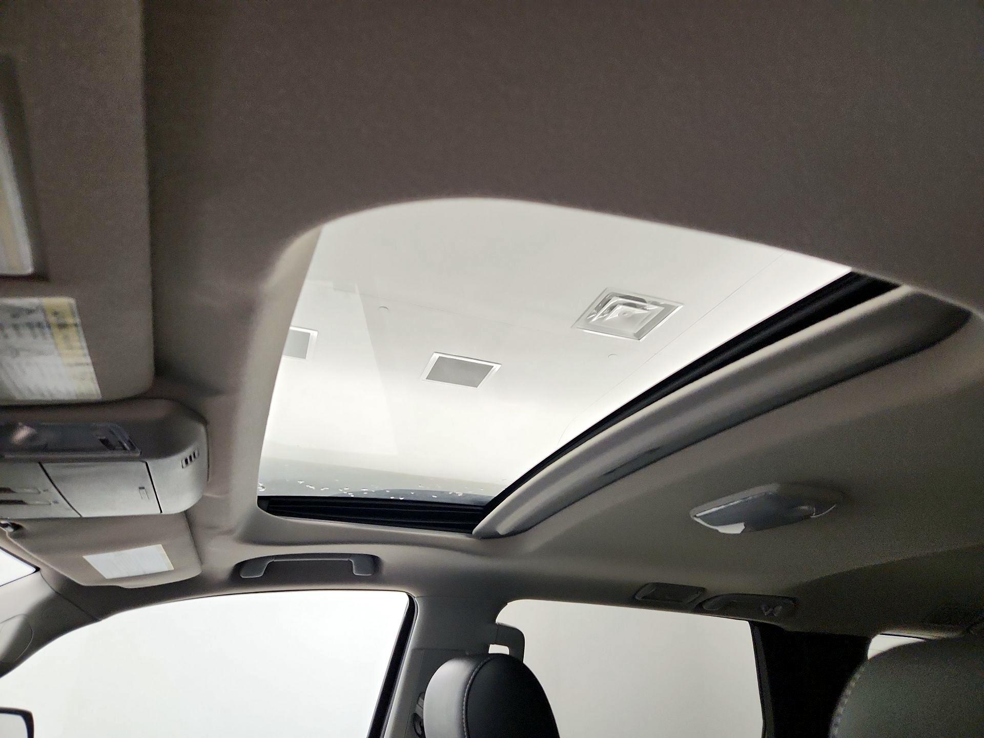 Thumbnail: 2019 Toyota Sequoia - 19