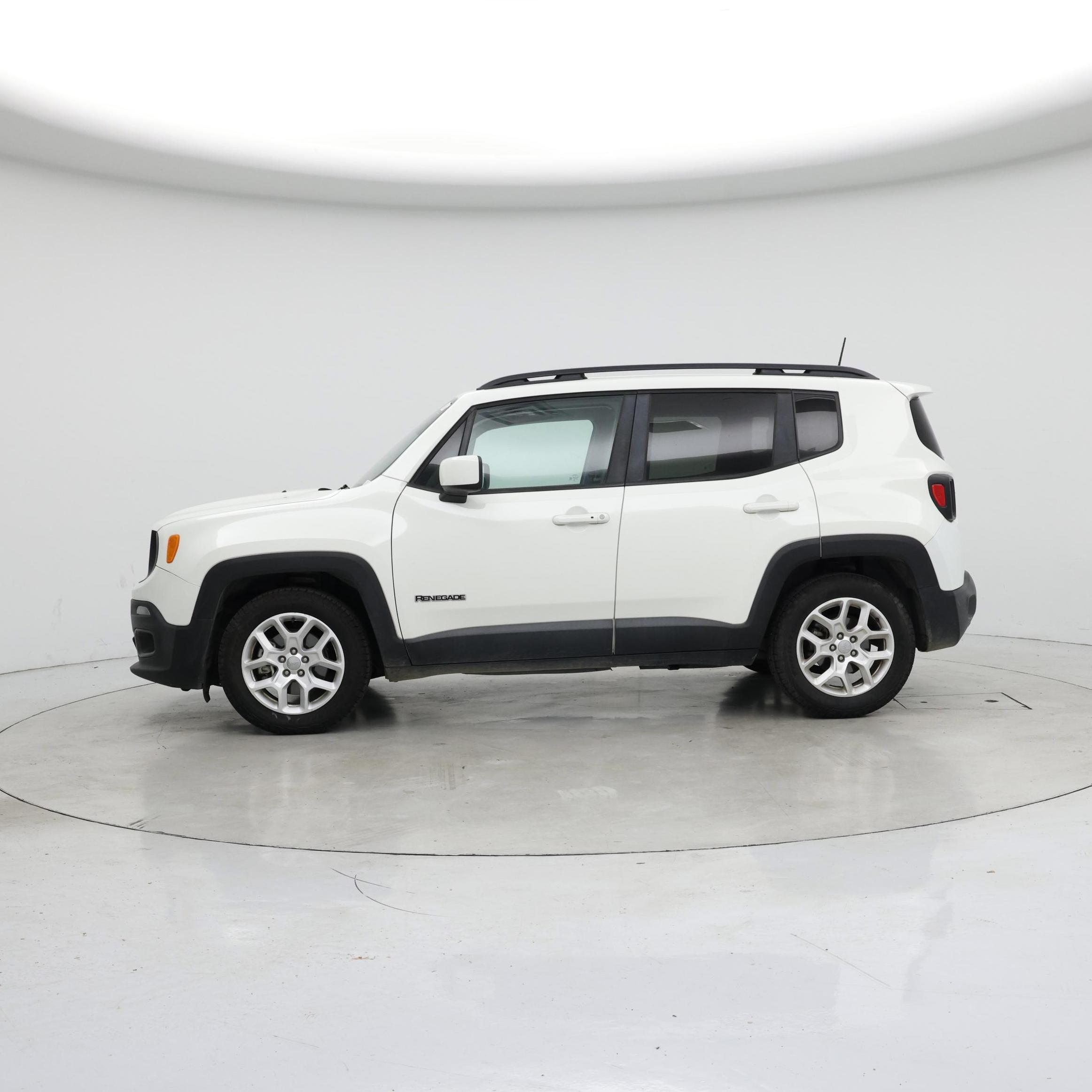 Thumbnail: 2018 Jeep Renegade - 3