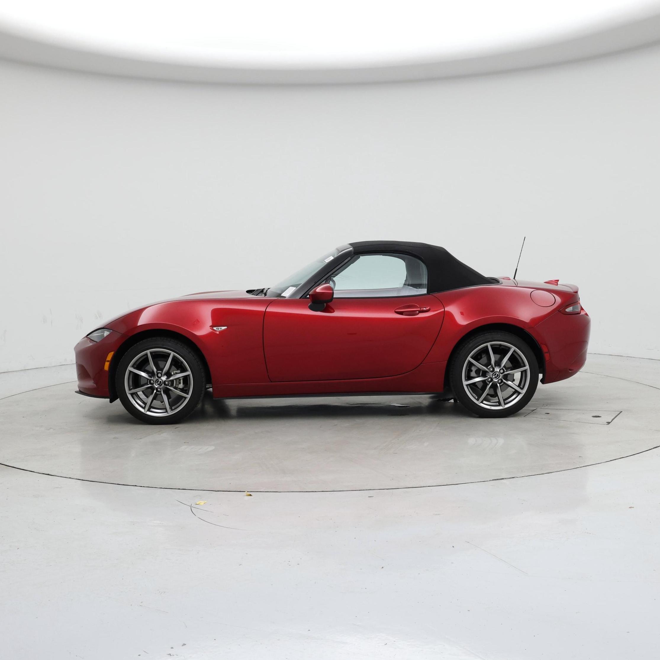 Thumbnail: 2023 Mazda MX-5 Miata - 3