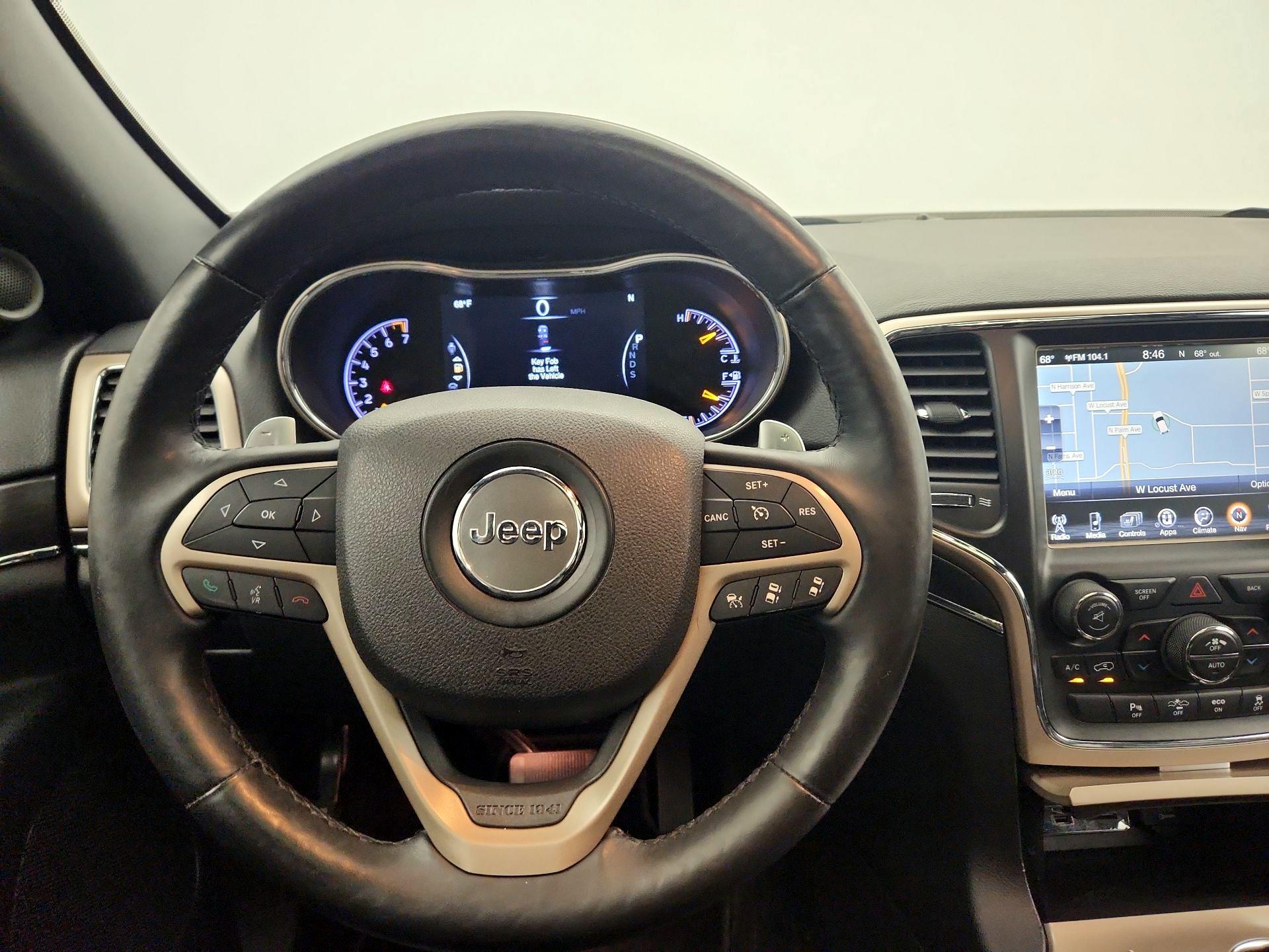 Thumbnail: 2015 Jeep Grand Cherokee - 10