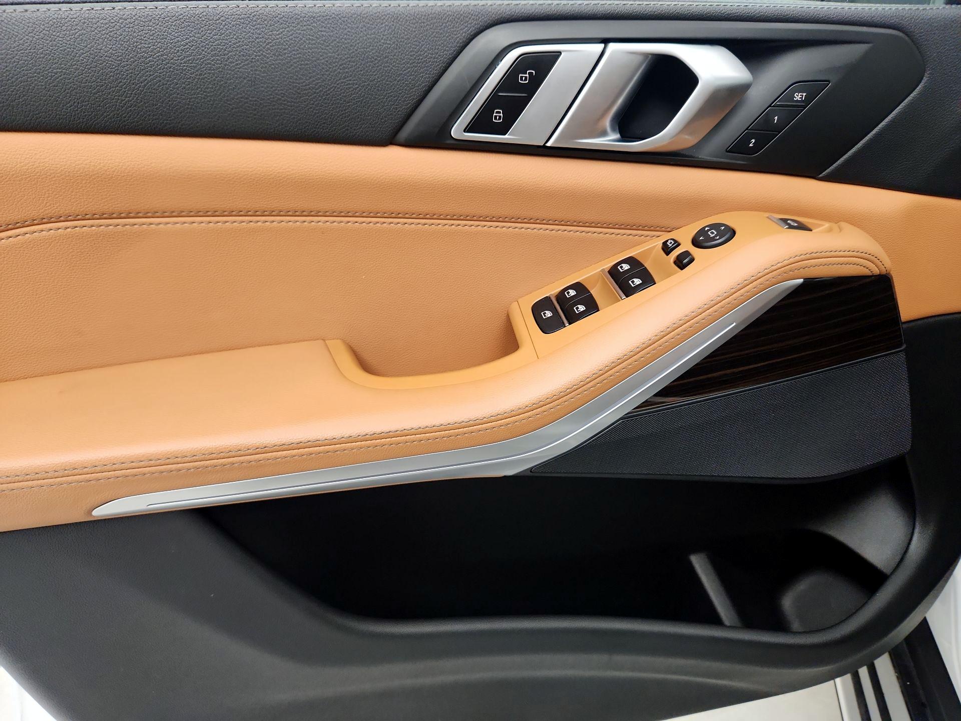 Thumbnail: 2021 BMW X5 - 12