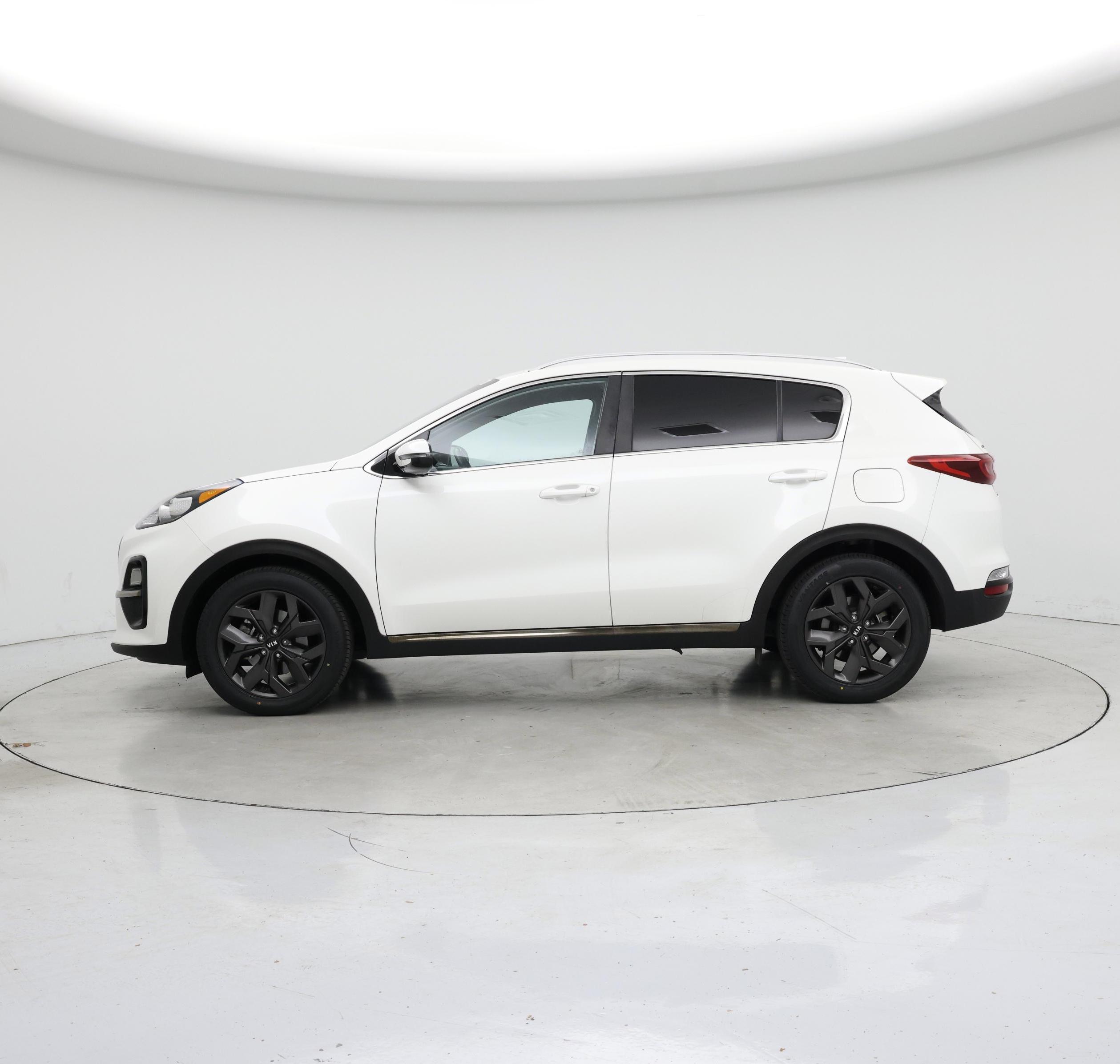 Thumbnail: 2020 Kia Sportage - 3