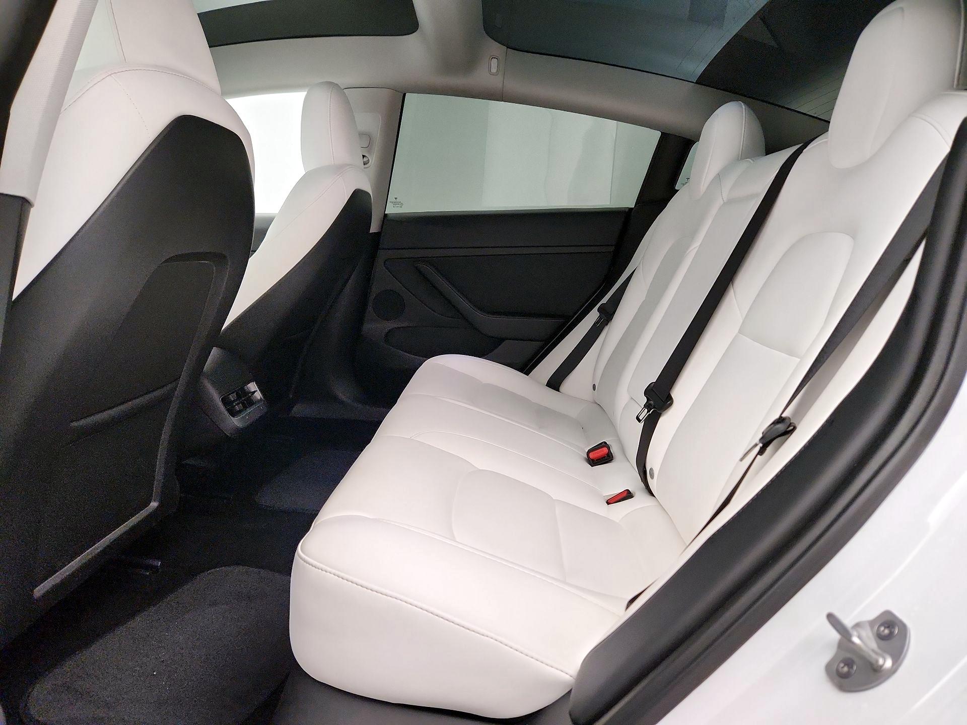 Thumbnail: 2023 Tesla Model 3 - 18