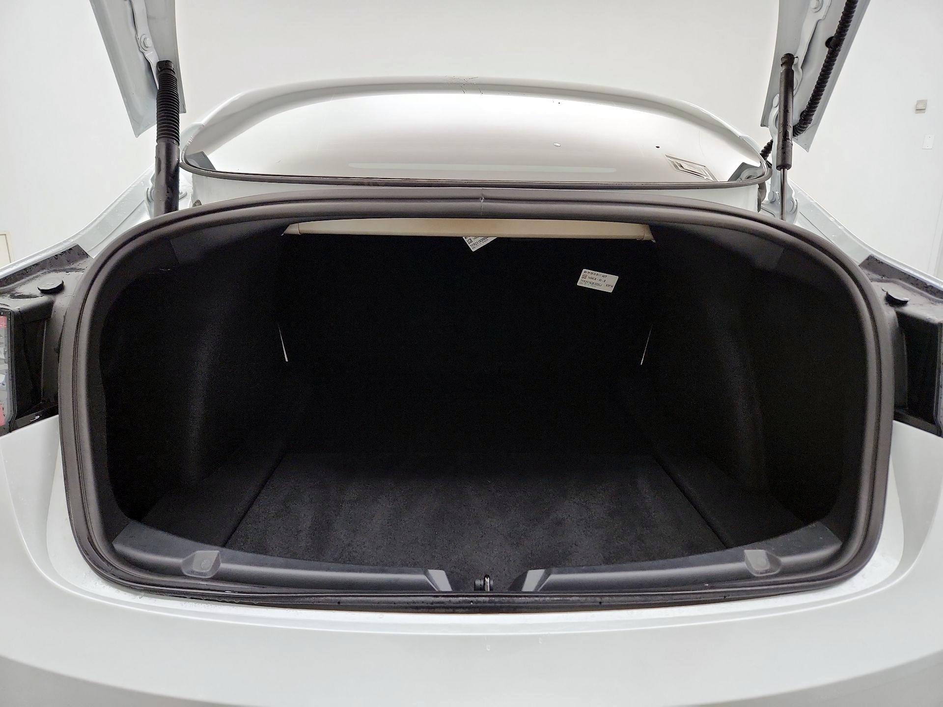 Thumbnail: 2023 Tesla Model 3 - 19