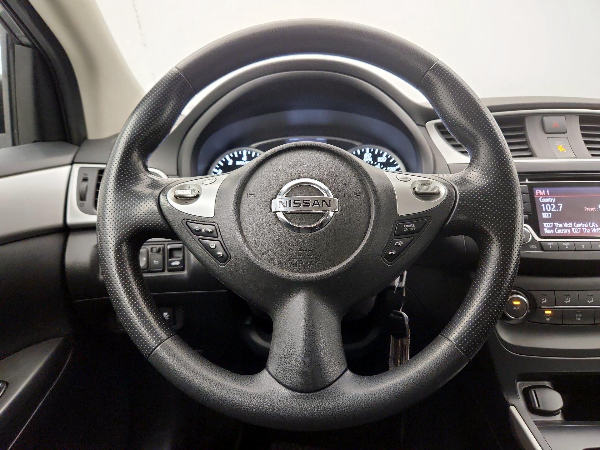 Thumbnail: 2018 Nissan Sentra - 10