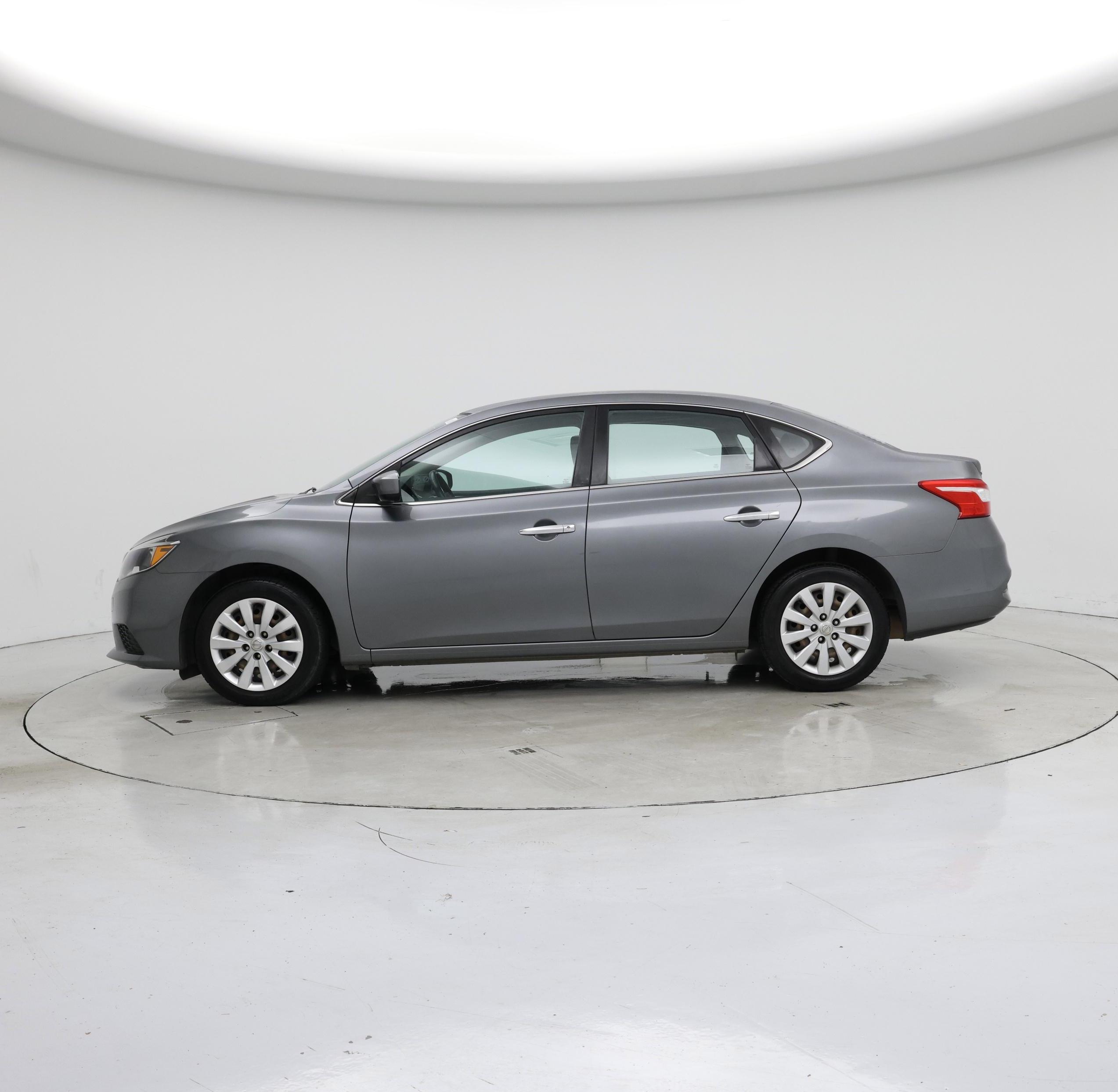 Thumbnail: 2018 Nissan Sentra - 3