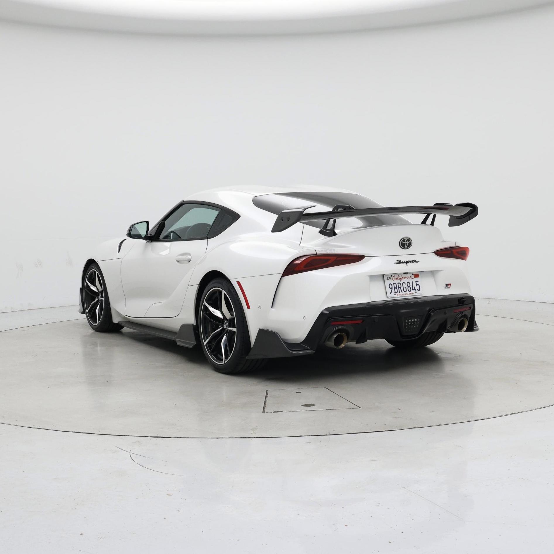 Thumbnail: 2022 Toyota Supra - 2