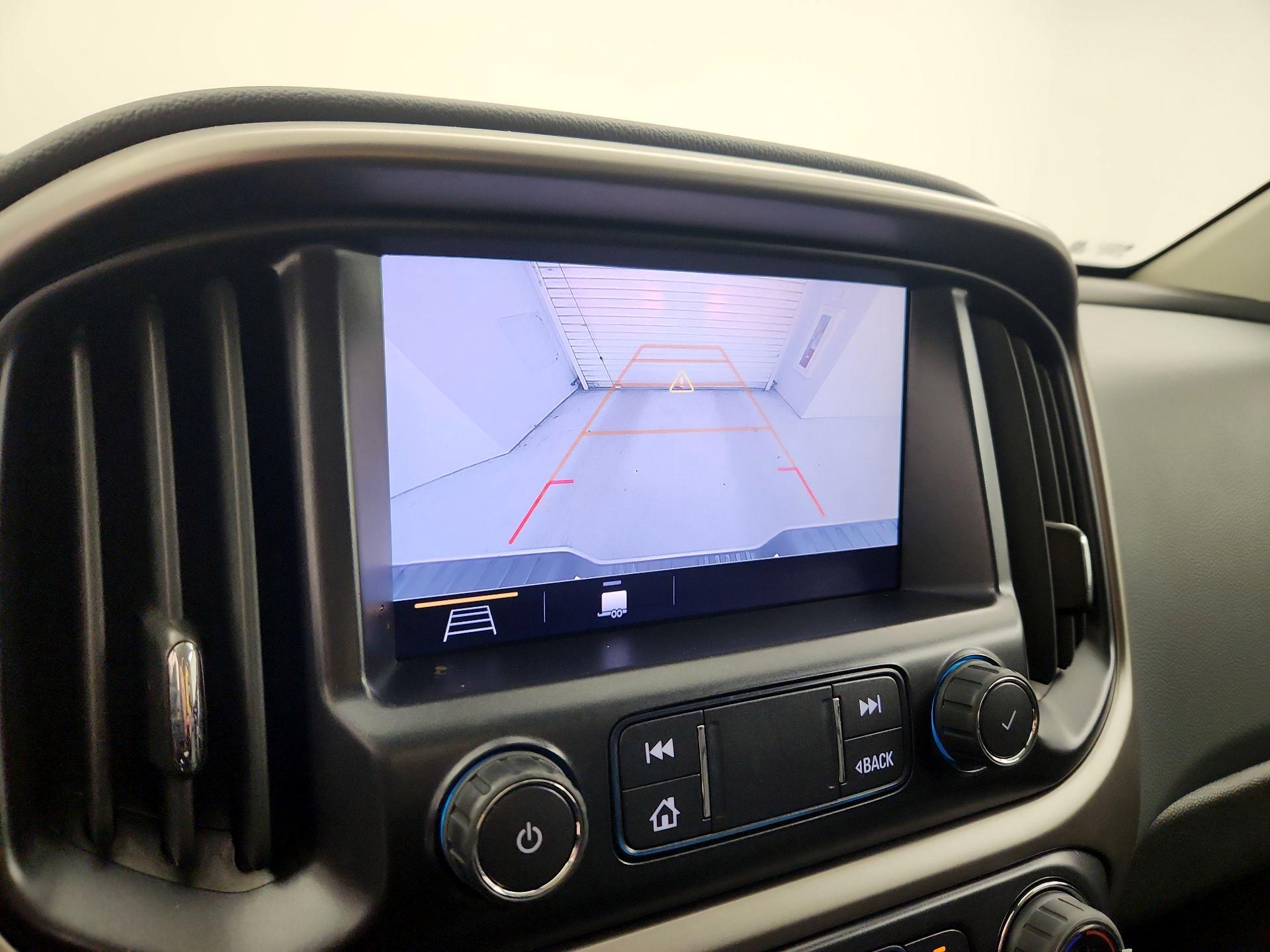 Thumbnail: 2022 Chevrolet Colorado - 14