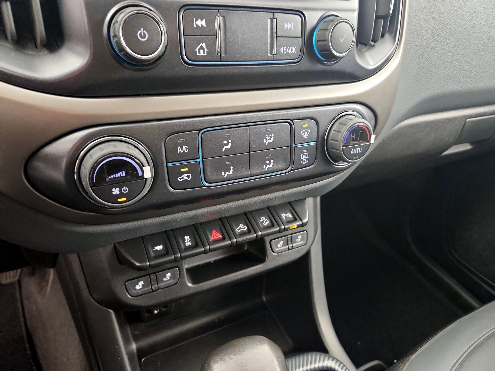 Thumbnail: 2022 Chevrolet Colorado - 16