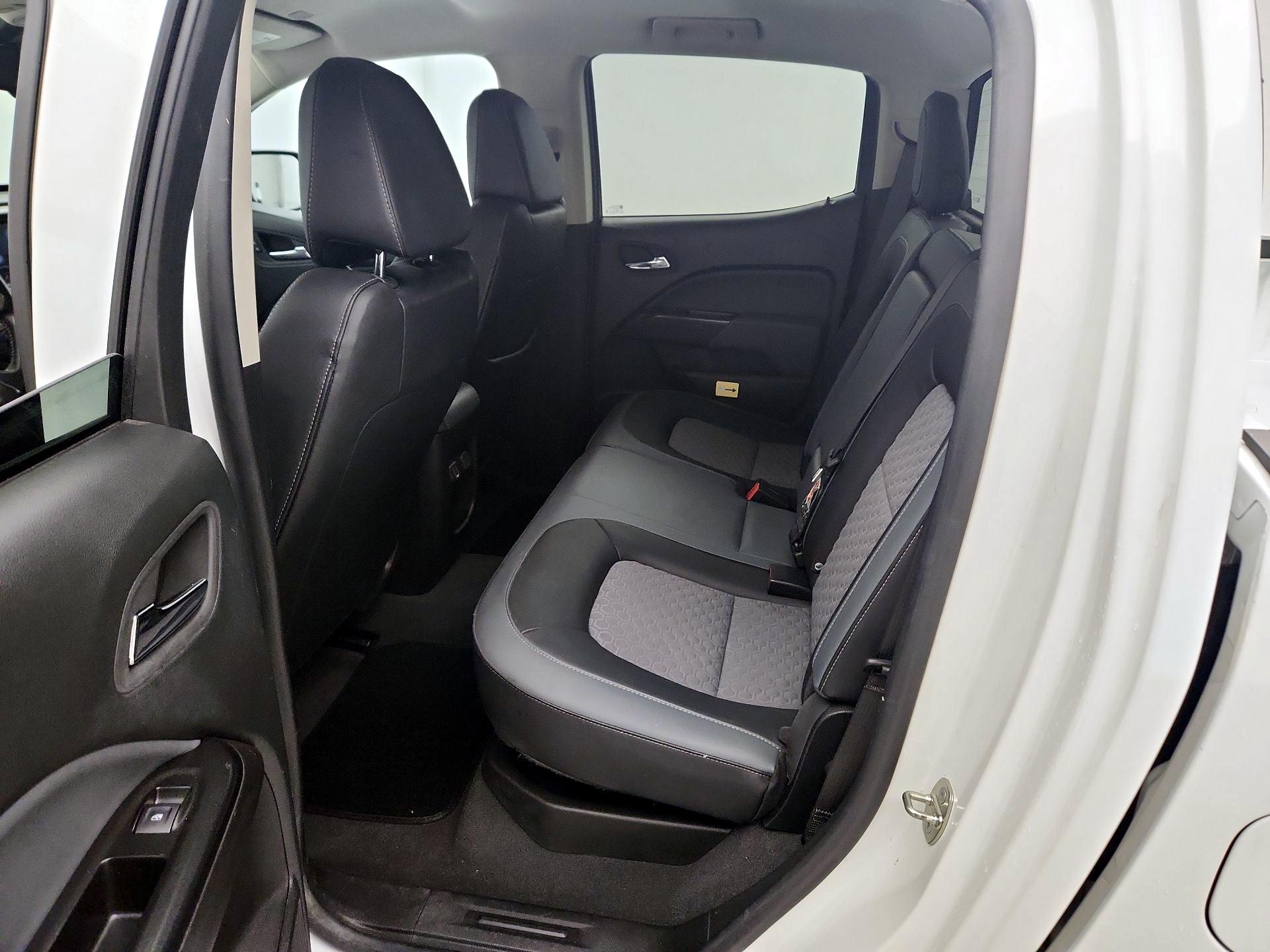 Thumbnail: 2022 Chevrolet Colorado - 19