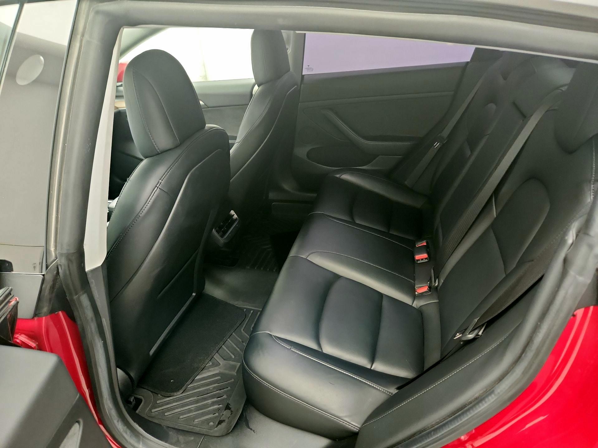 Thumbnail: 2021 Tesla Model 3 - 19
