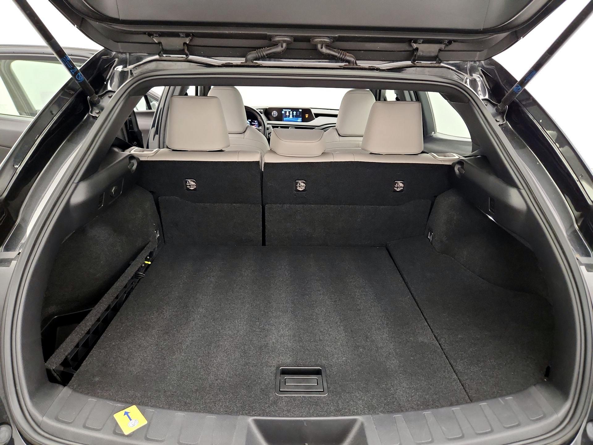 Thumbnail: 2021 Lexus UX - 20