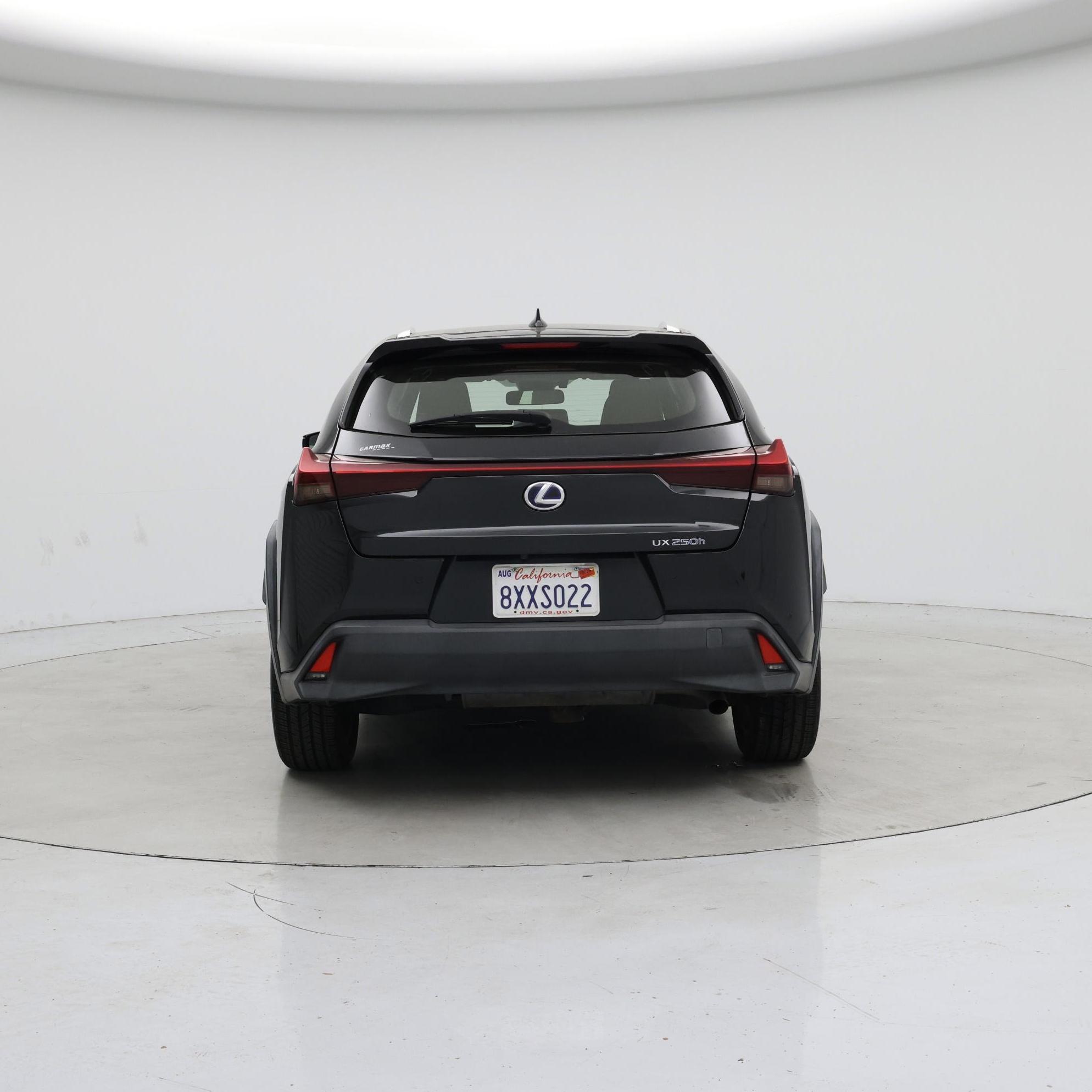 Thumbnail: 2021 Lexus UX - 6