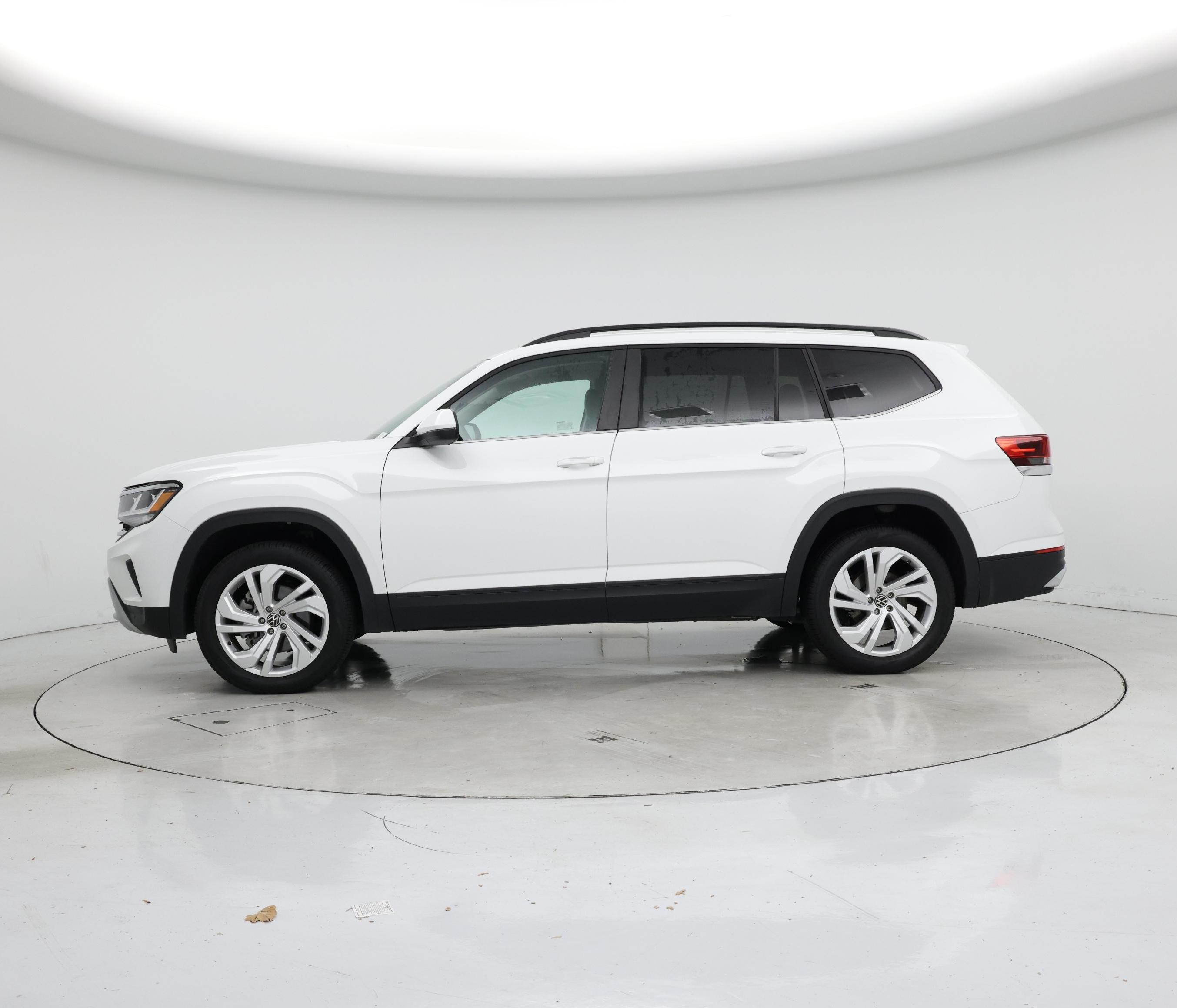 Thumbnail: 2023 Volkswagen Atlas - 3